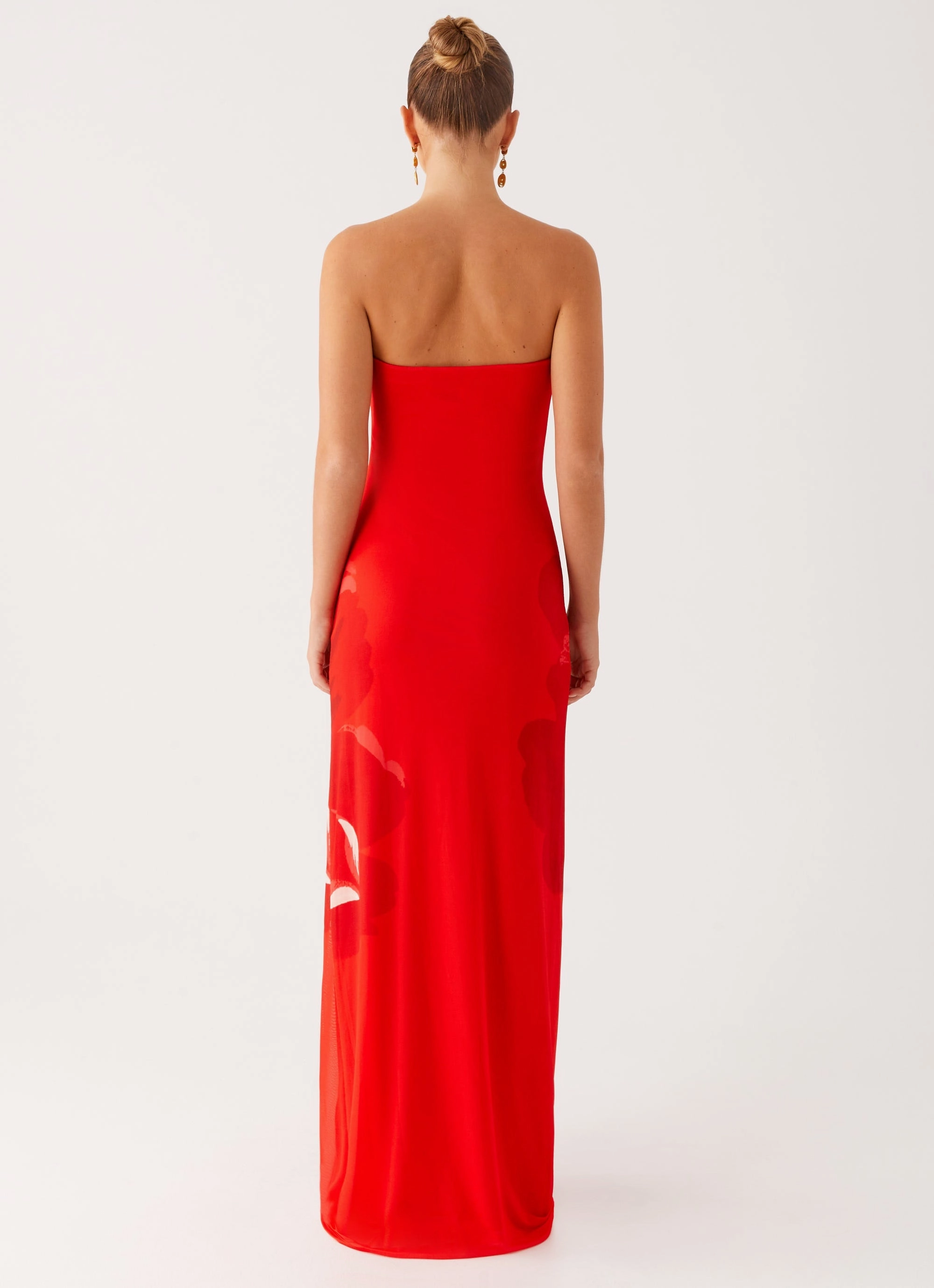 Fabian Maxi Dress - Red Silky Form Chic beachwear dress