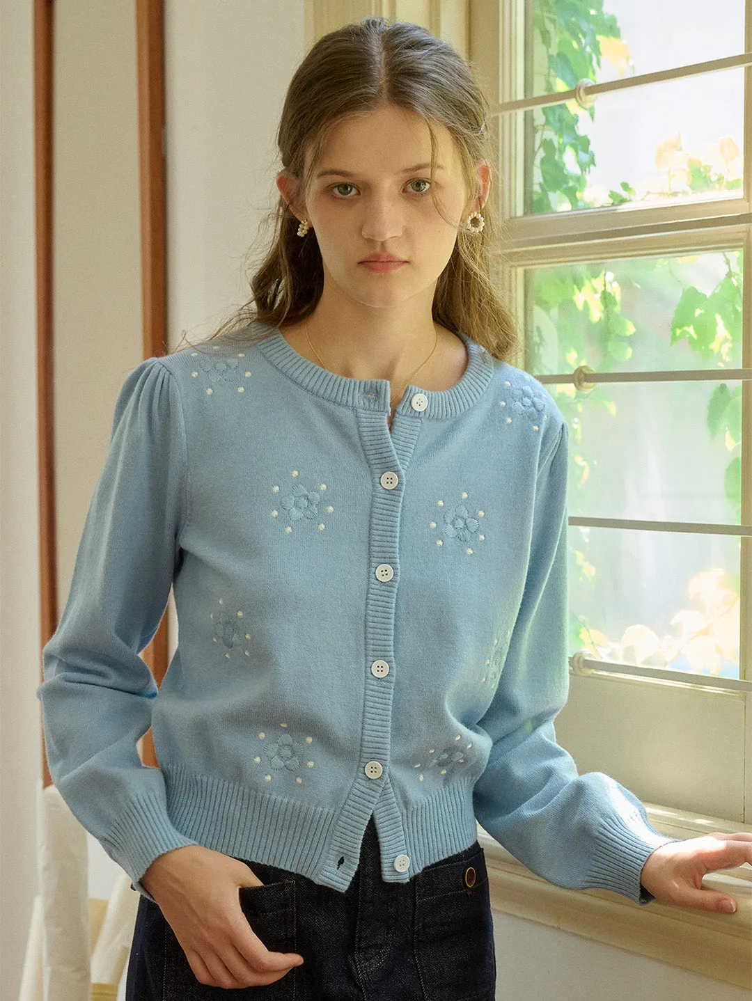 ??Final Sale??Nina Round Neck Floral Knit Sweater Weighted Hem Design AntiPillTreatment