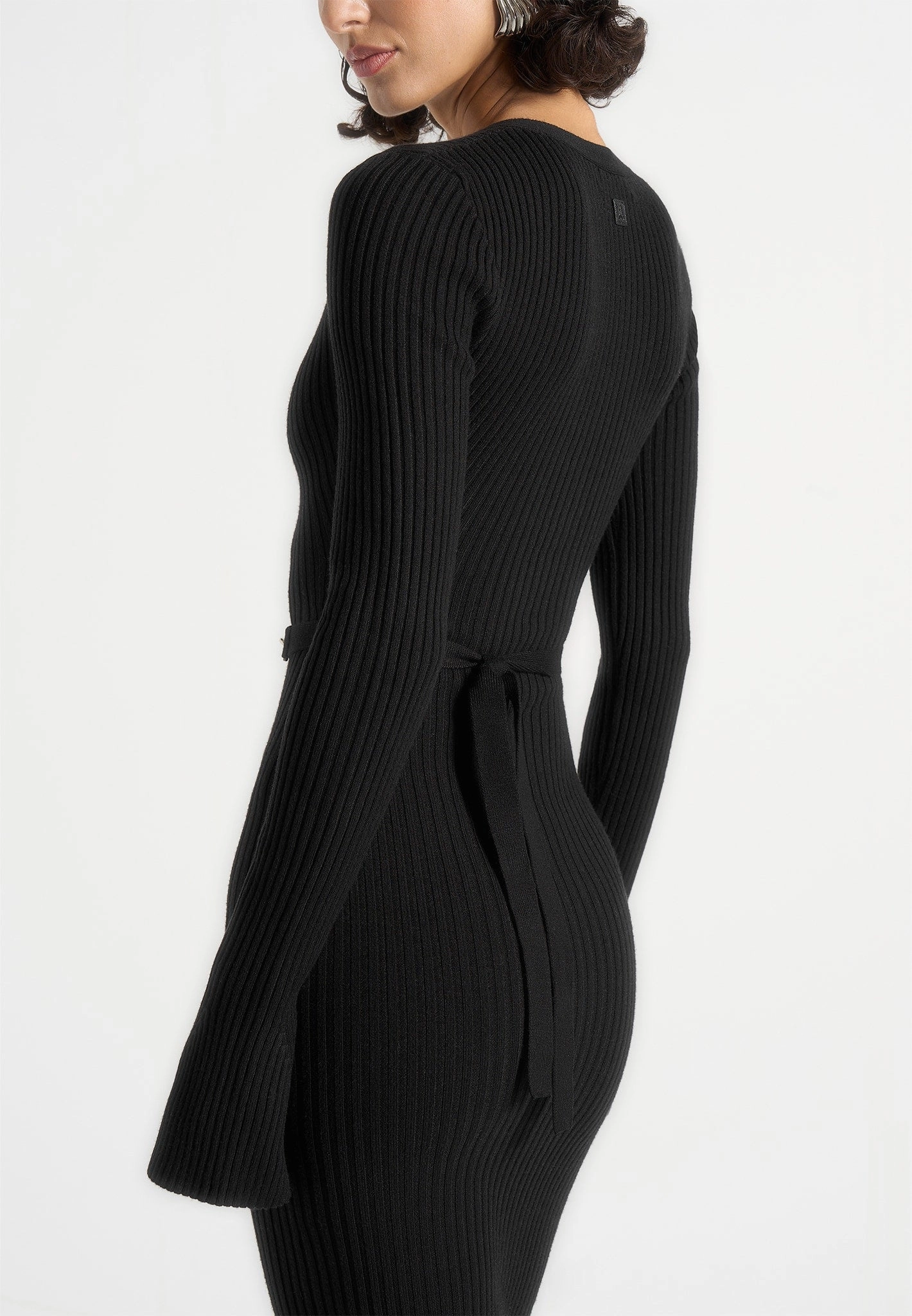 Assia - Long Sleeve Knitted Midaxi Dress With Belt - Black Bride Side effortless grace