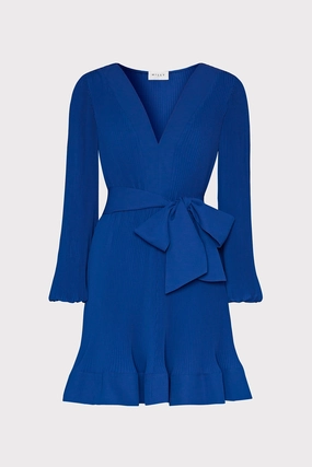 Liv Pleated Dress Shimmer-Finish Minimalist-Trend