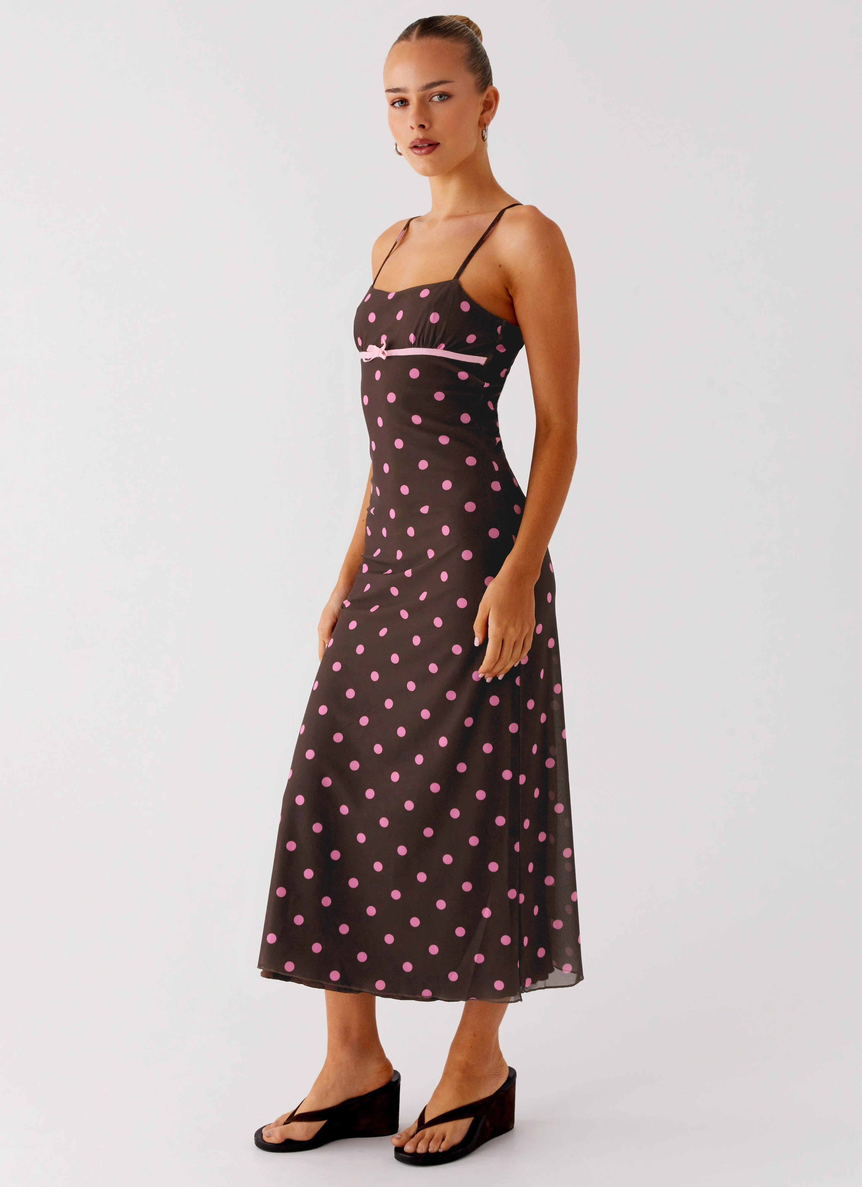 Latto Midi Dress - Chocolate Strawberry Dot A-Line Subtle design