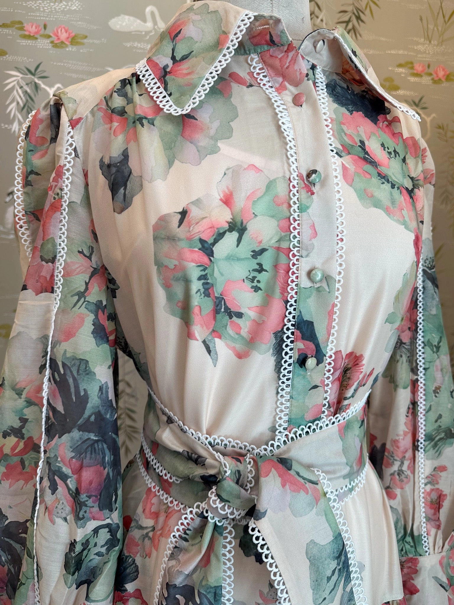 Olivier Floral Dress Clean Aesthetic Versatile Style