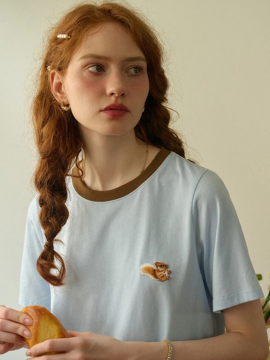 ??Final Sale??Daphne Round Neck Embroidery 100% Cotton T-shirt Organic Cotton Fiber Contrast Stitch Detailing