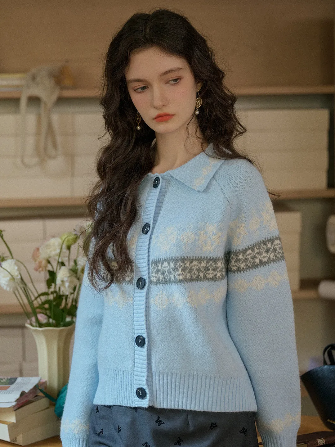 LightweightWeave ??Final Sale??Nyra Peter Pan Collar Clash Print Cardigan