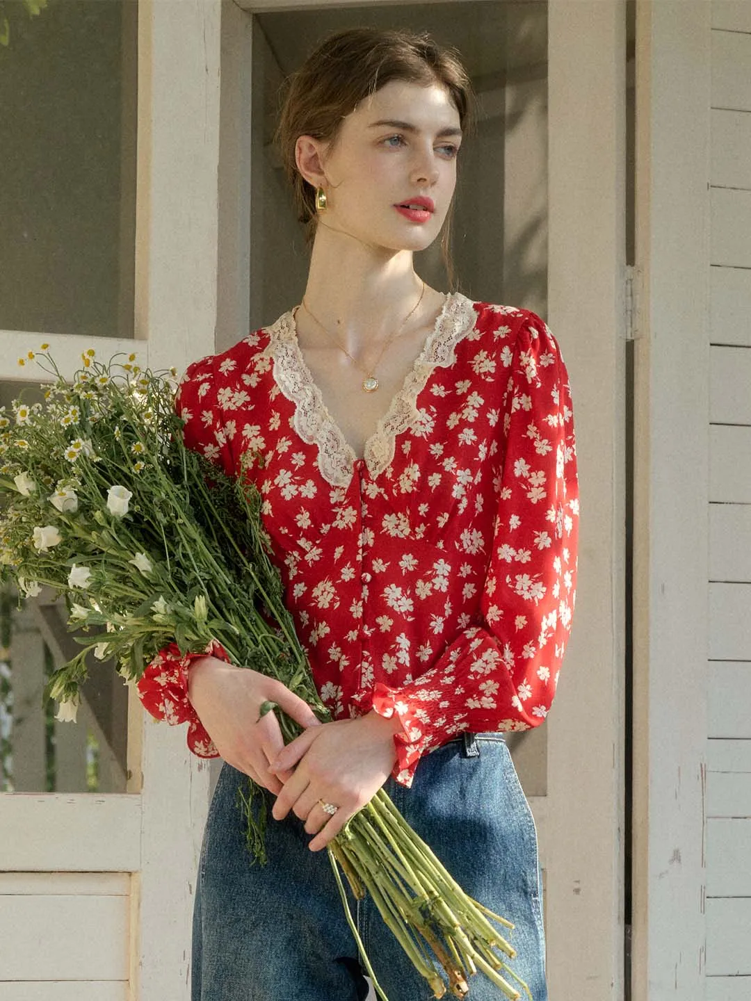 TonalStitching HypoallergenicFibers ??Final Sale??Stevie Vintage Lace Patchwork V-neck Blouse