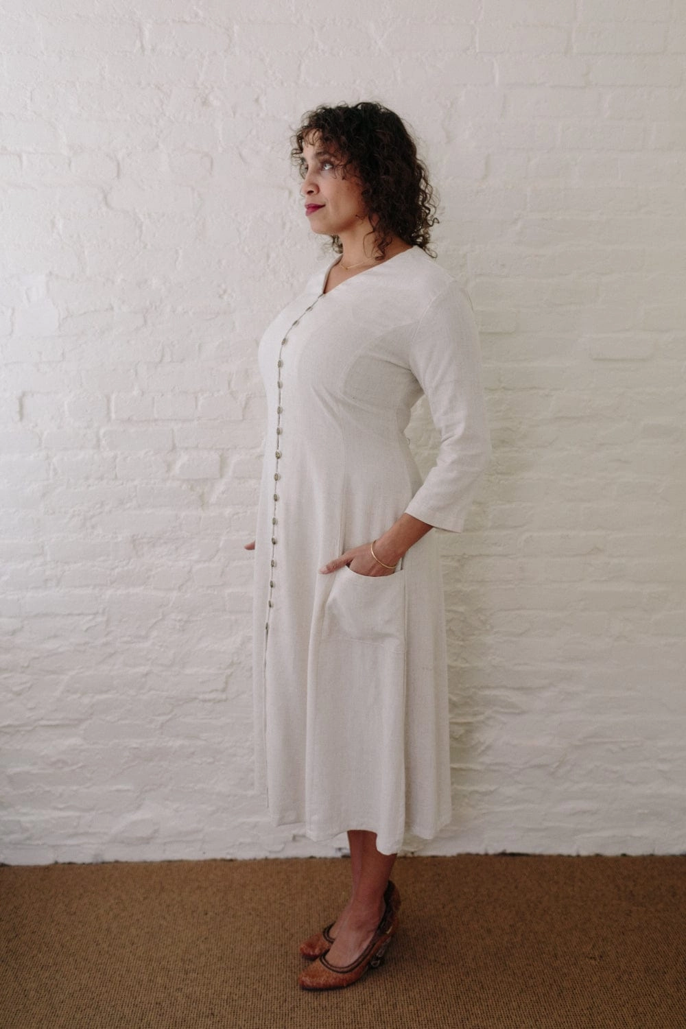 Flattering Cut Wear Tailored Fit Fiona Dress in Oat Linen