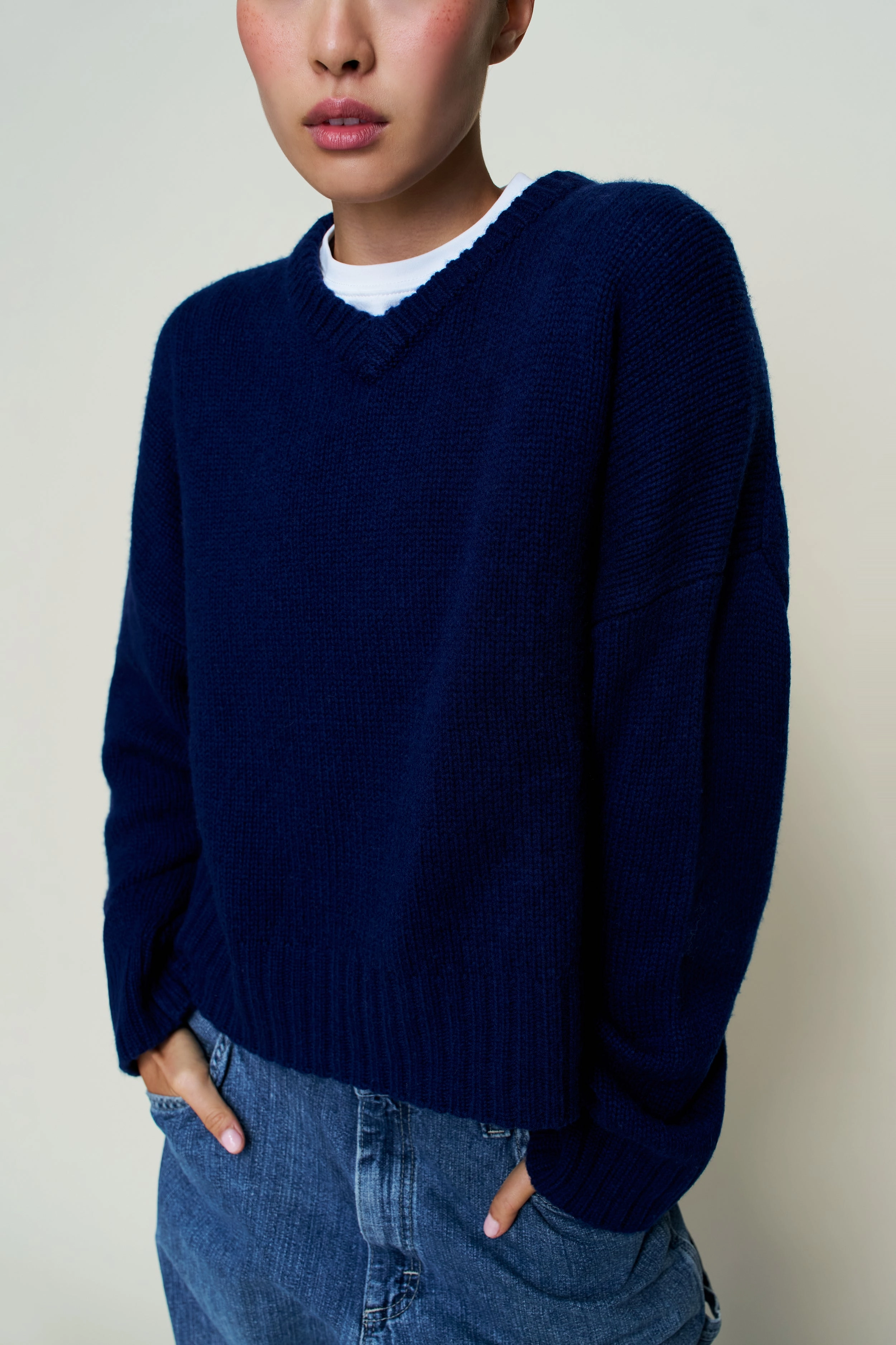 Joni Cashmere V-Neck Jumper Day To Night Basic Style