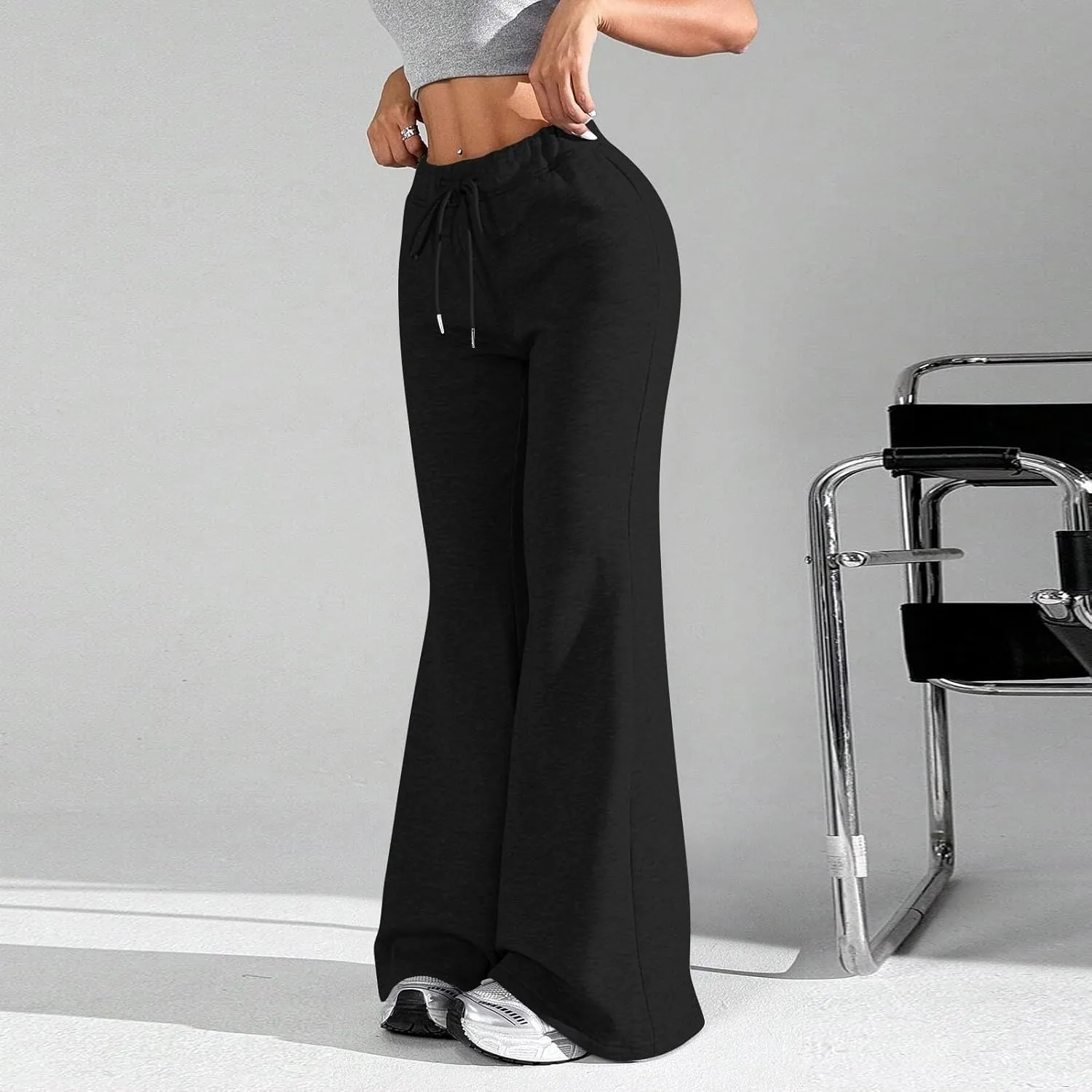 Flare Wide Leg Sweatpants Women Fleece Drawstring Low Rise Jogger Pants Cute Bell Bottom Sweat Pants with Pockets