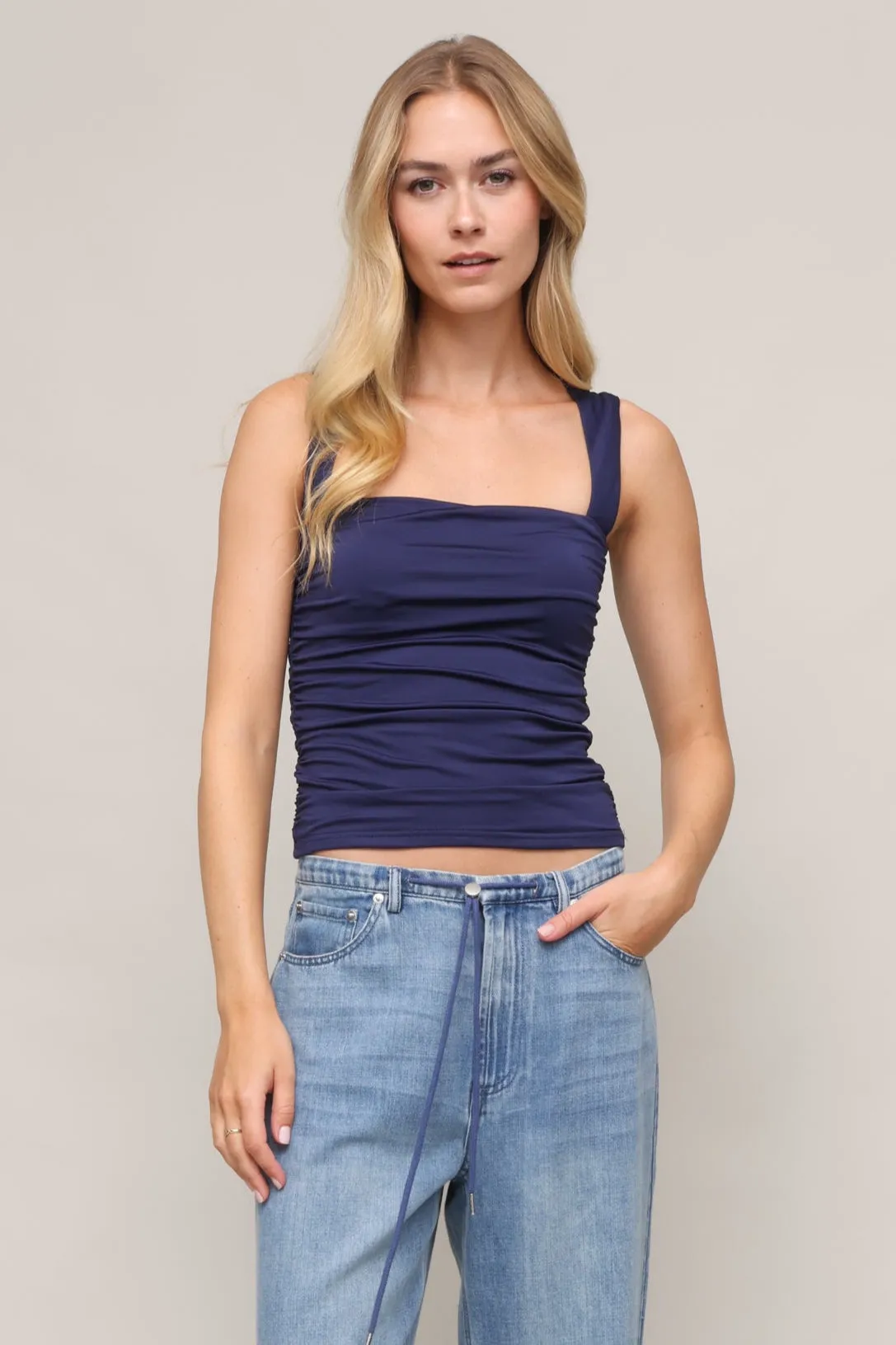 Contrast Stitch Detailing DoubleLayeredFabric City Knit Top