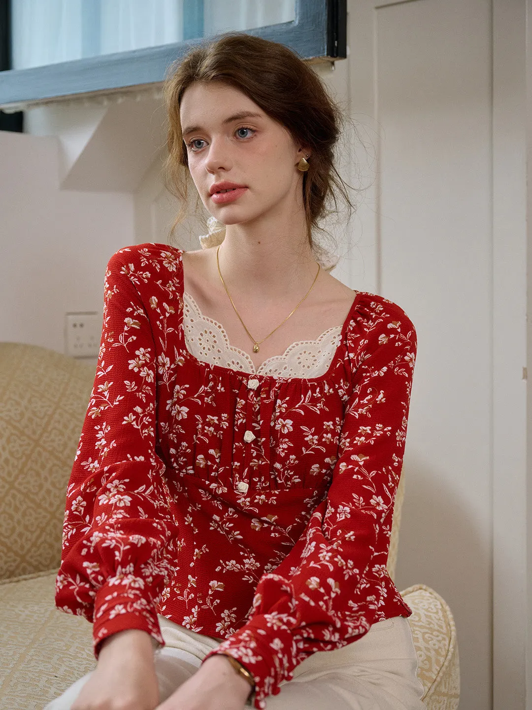 ??Final Sale??Kairi Square Collar Lace Floral Blouse Active Wear Stretchable Material