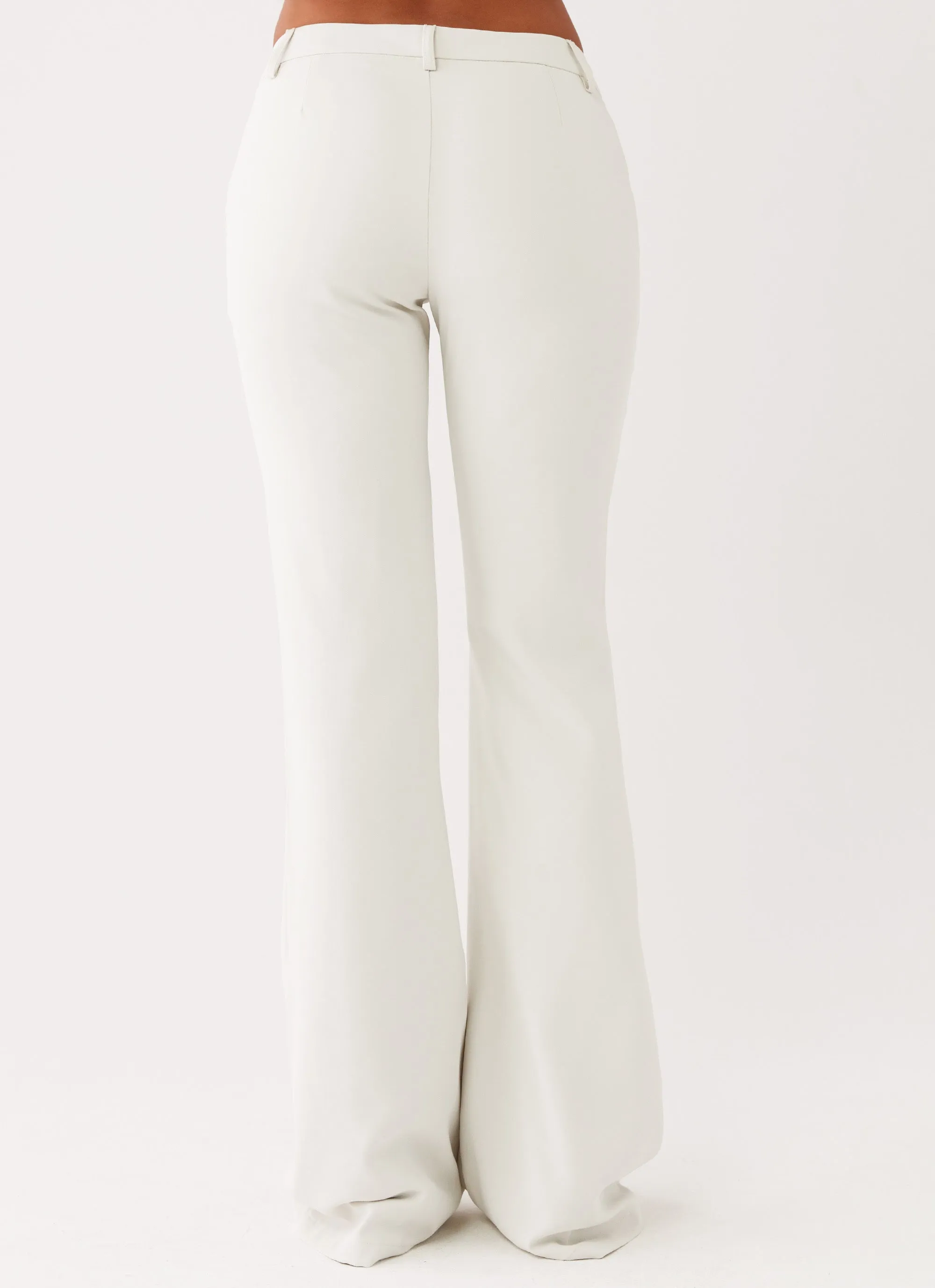 Cyra Low Rise Slim Fit Pants - Ivory Adaptable Style