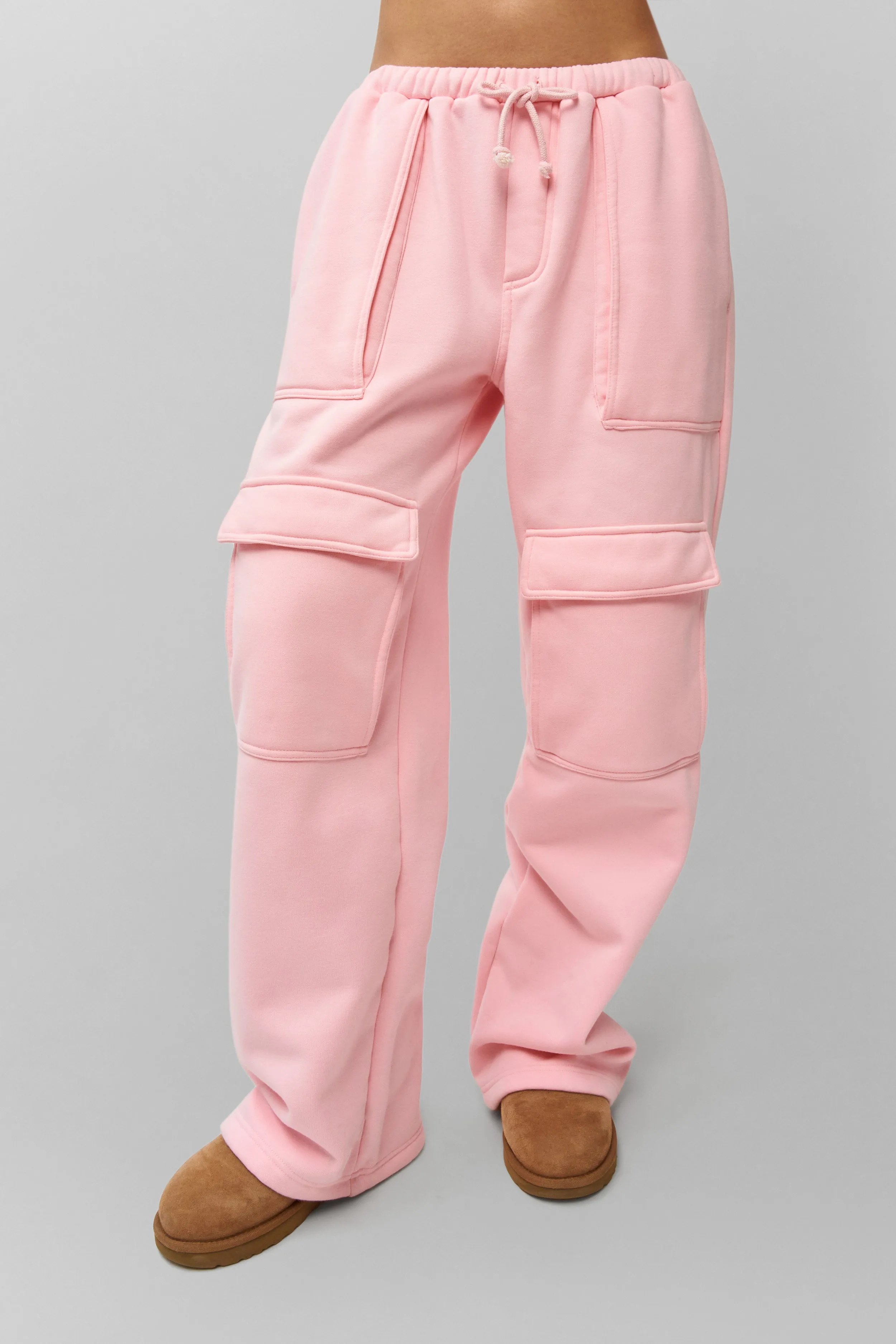 Layer Comfort Fleece Cargo Sweatpant