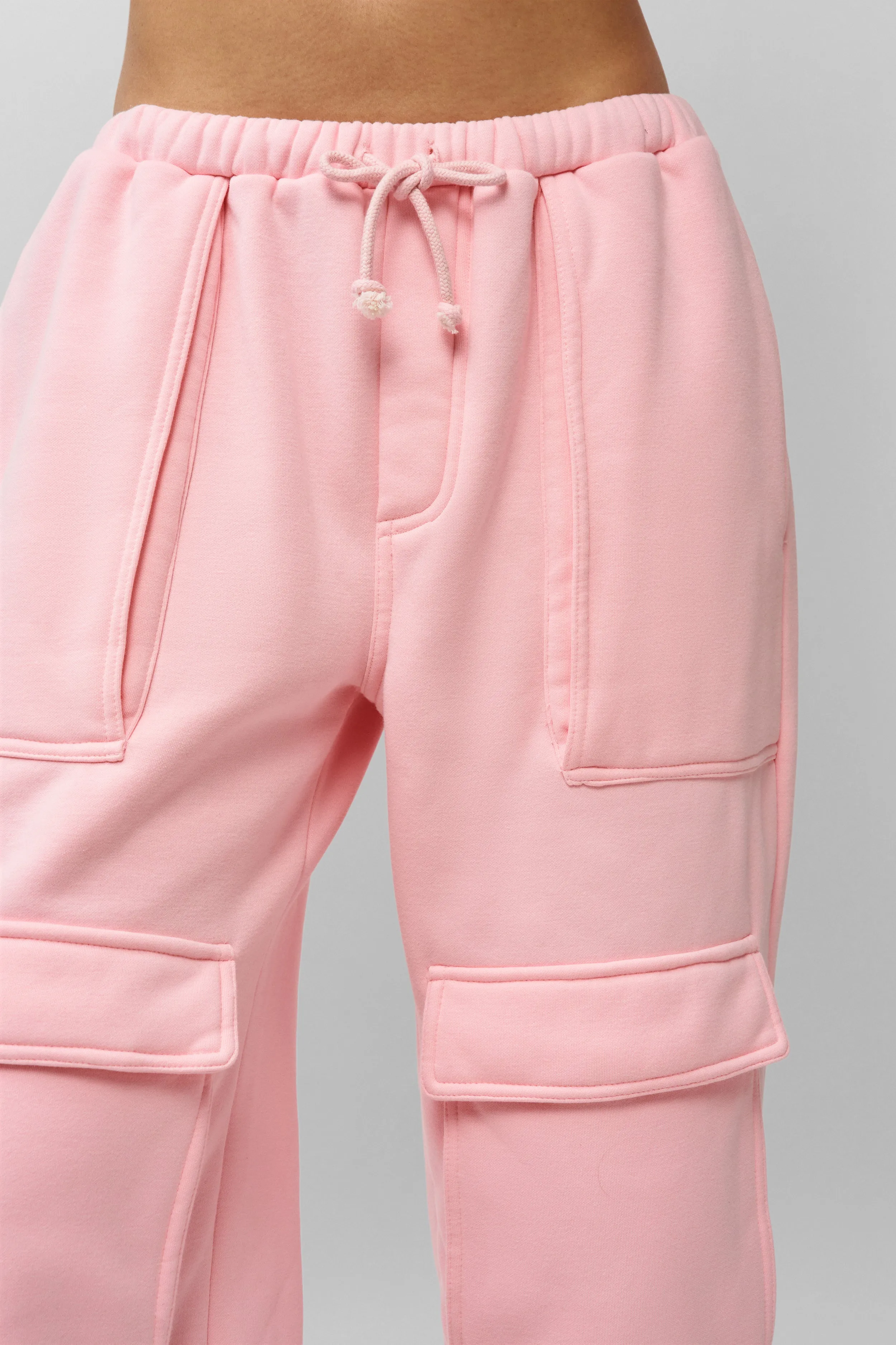 Fashionable Fit Easy Movement Fleece Cargo Sweatpant