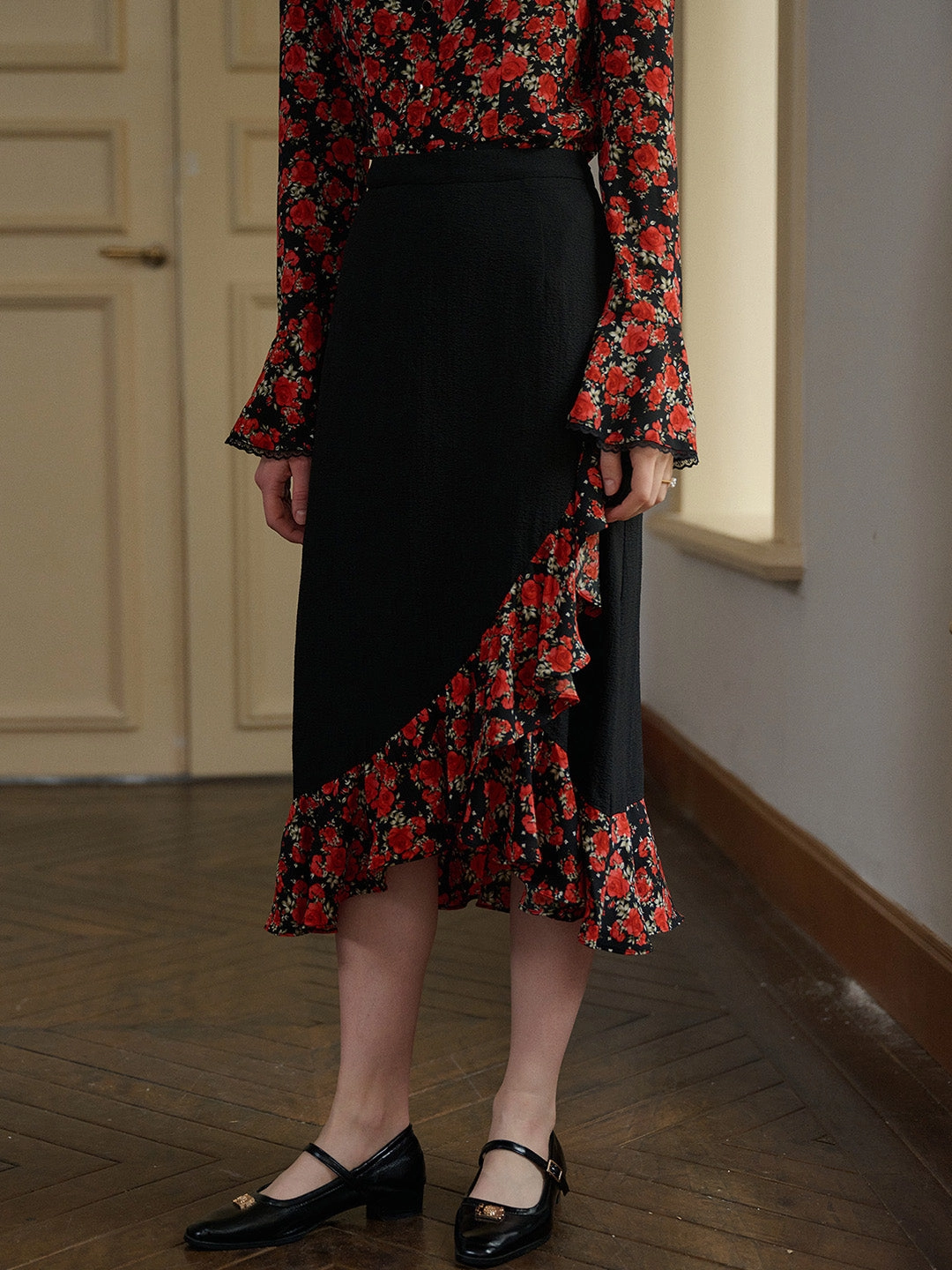Comfort Focused ??Final Sale??Ximena Floral Fishtail Skirt