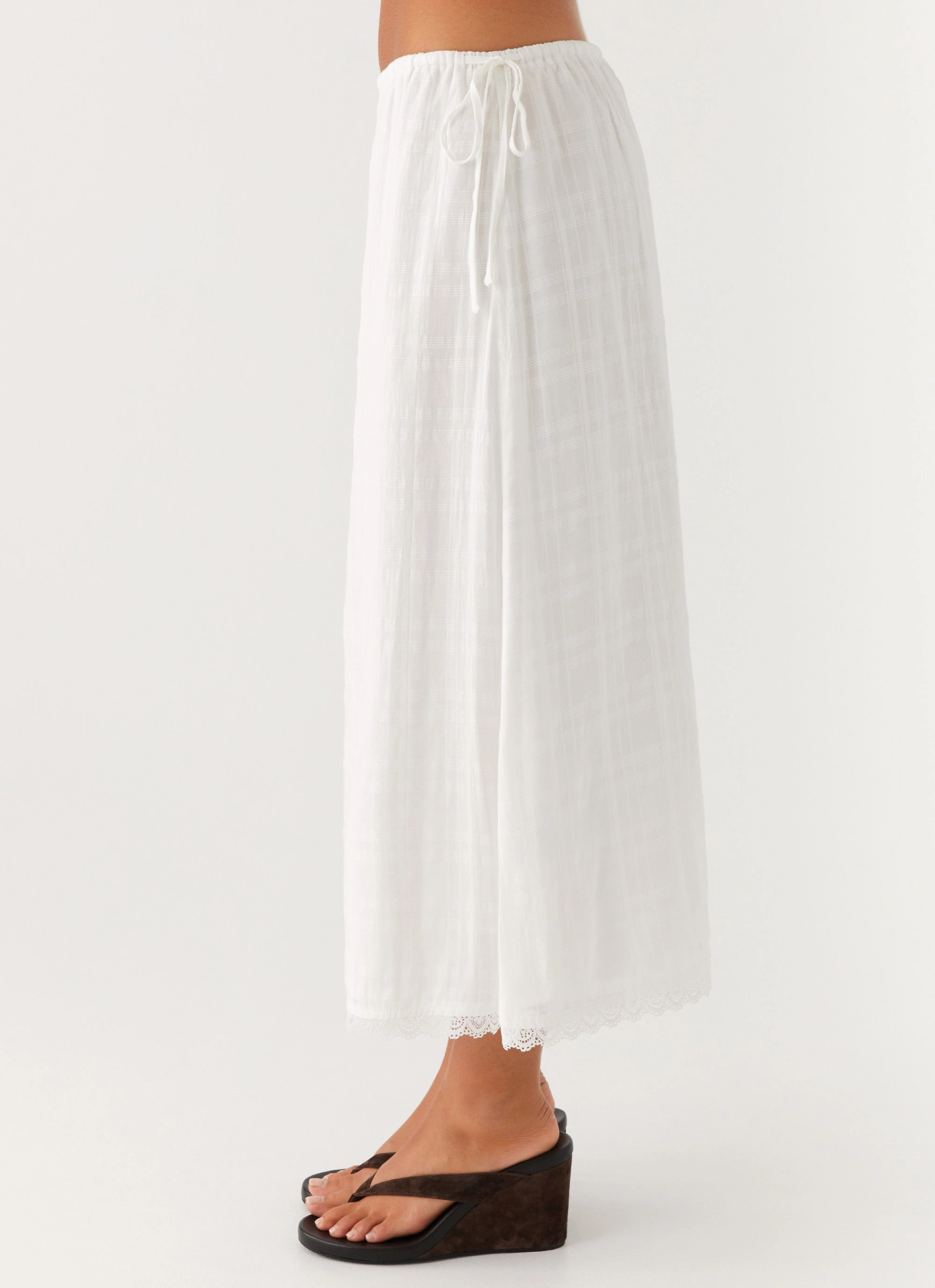 Evening Outing understated look Sweet Lullaby Midi Skirt - White