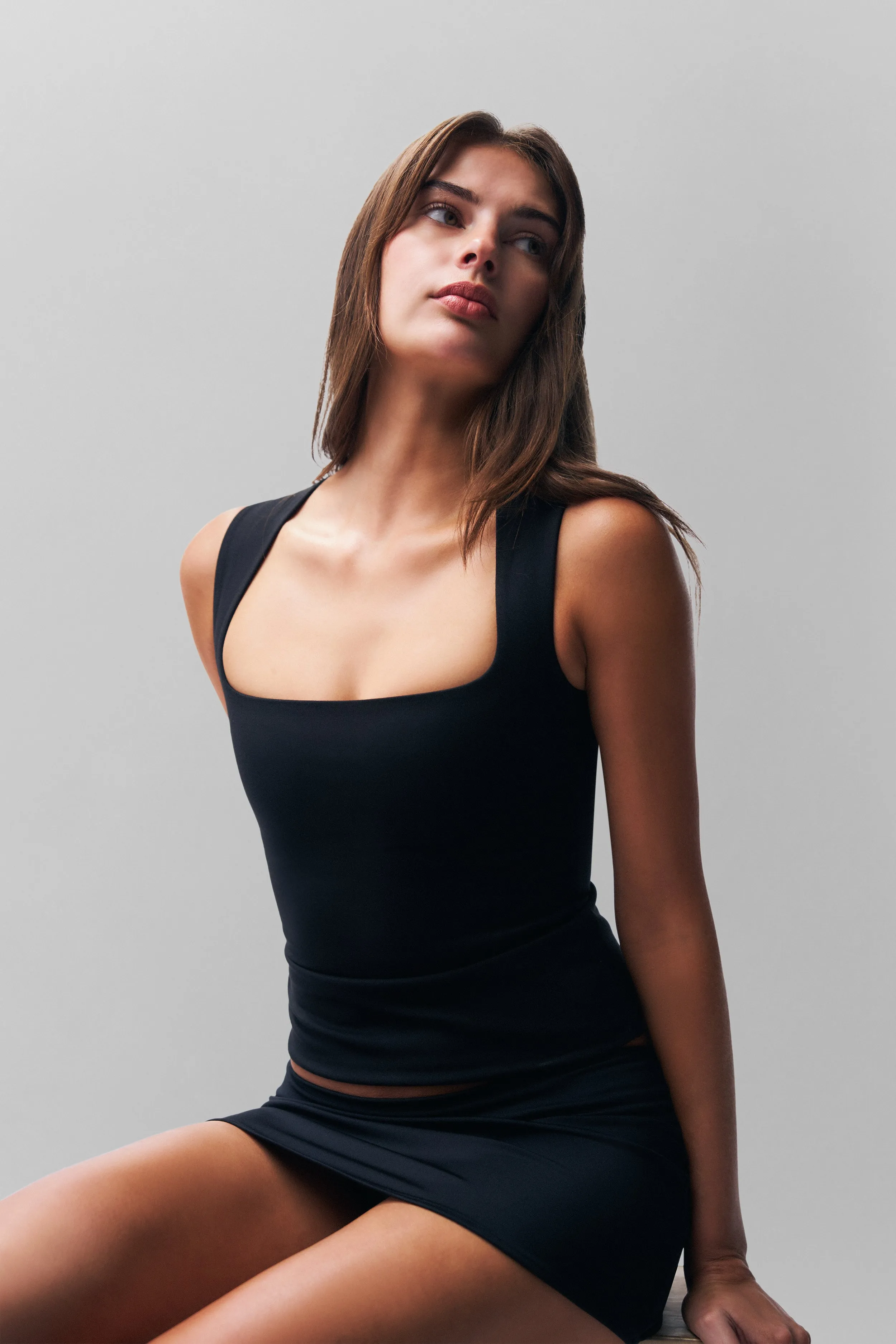 Full Length Celestial Top RibbedNeckline Contrast Topstitching Detail