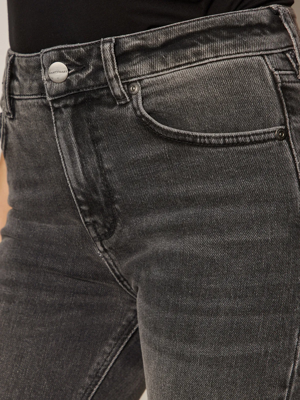 Breath Fit Astra Kick Crop Jean Washed Black Denim