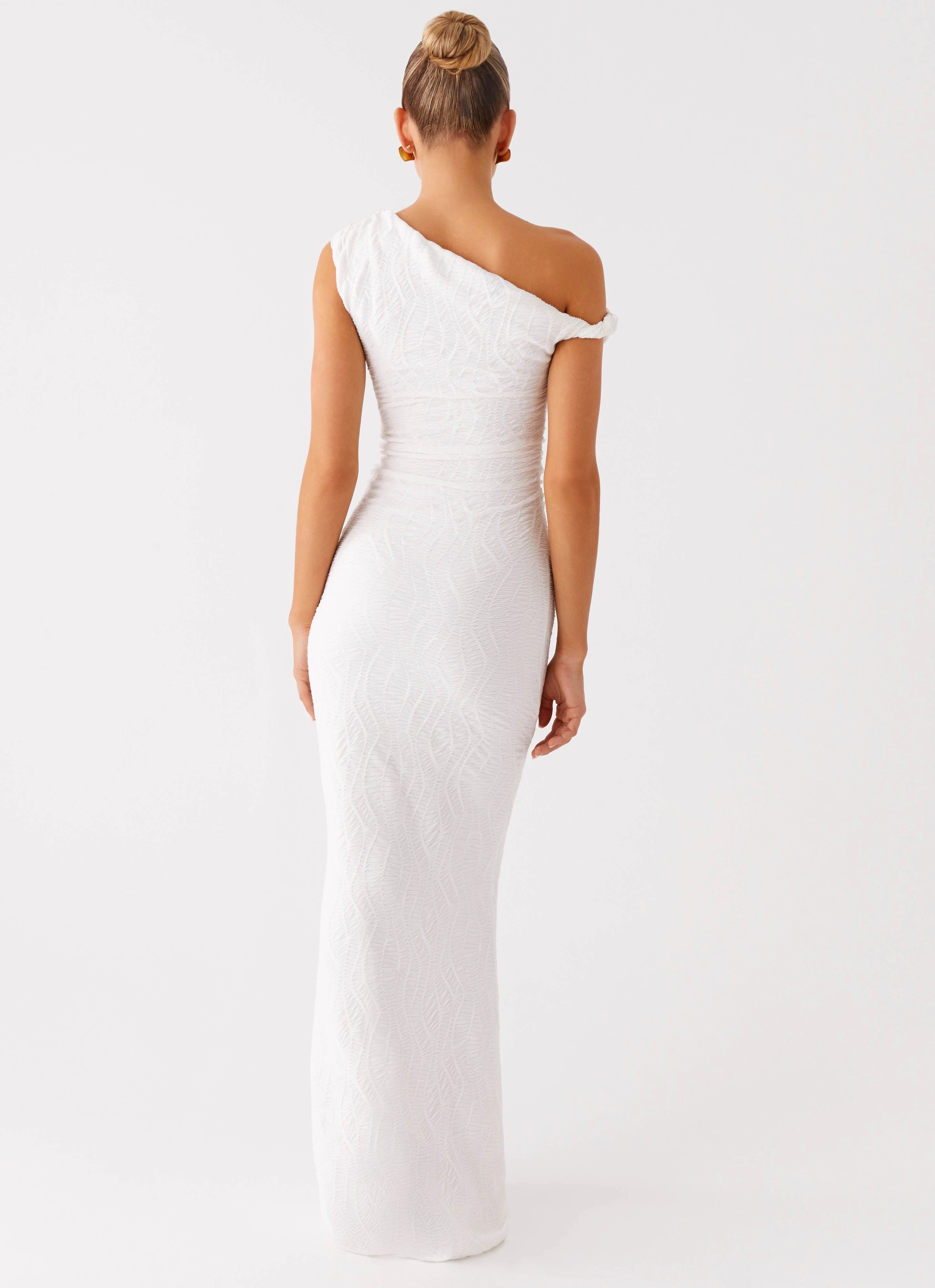 Comfortable Silhouette Galantis One Shoulder Maxi Dress - White