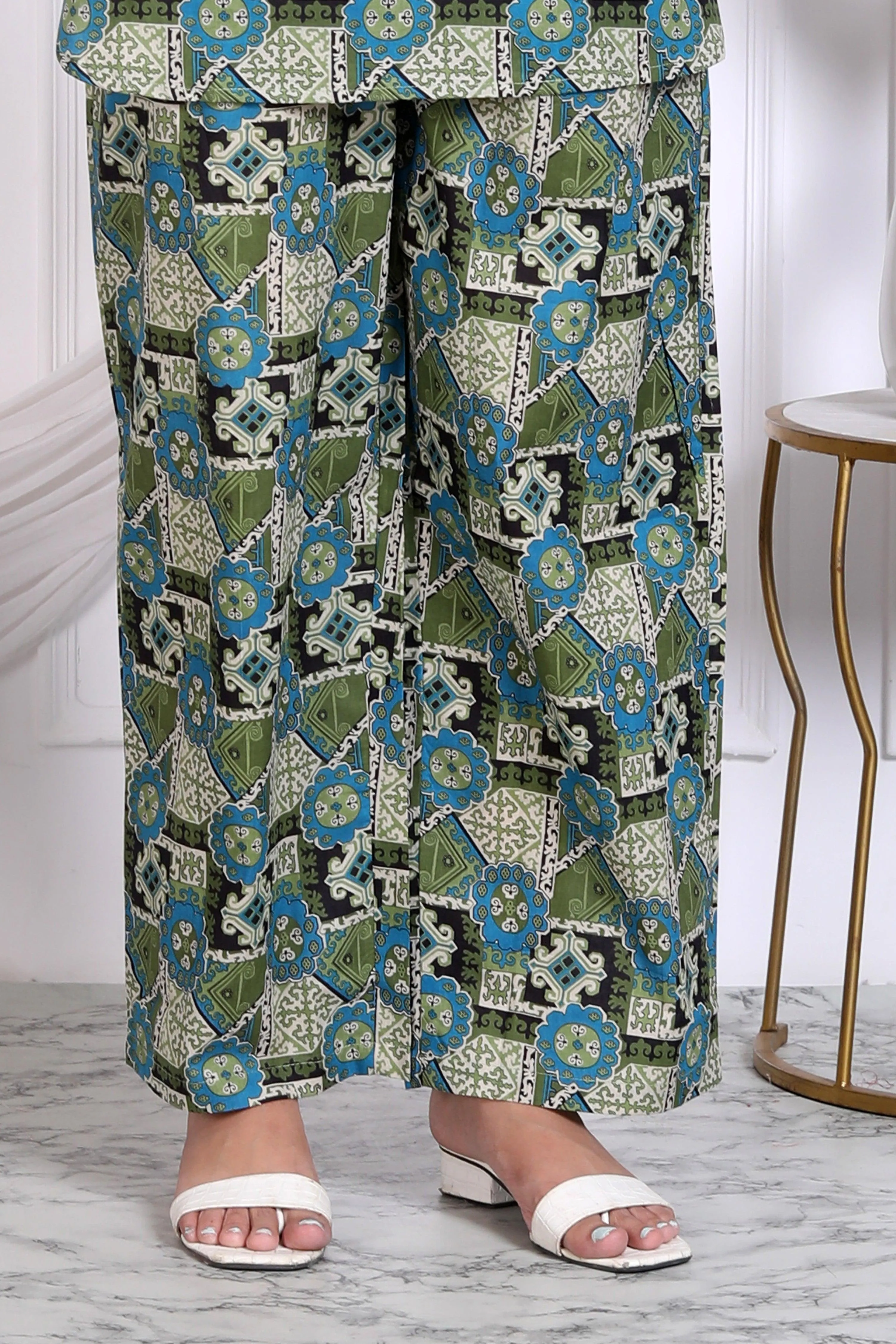 Geo Floral Printed Green Cotton Kurta With Pant