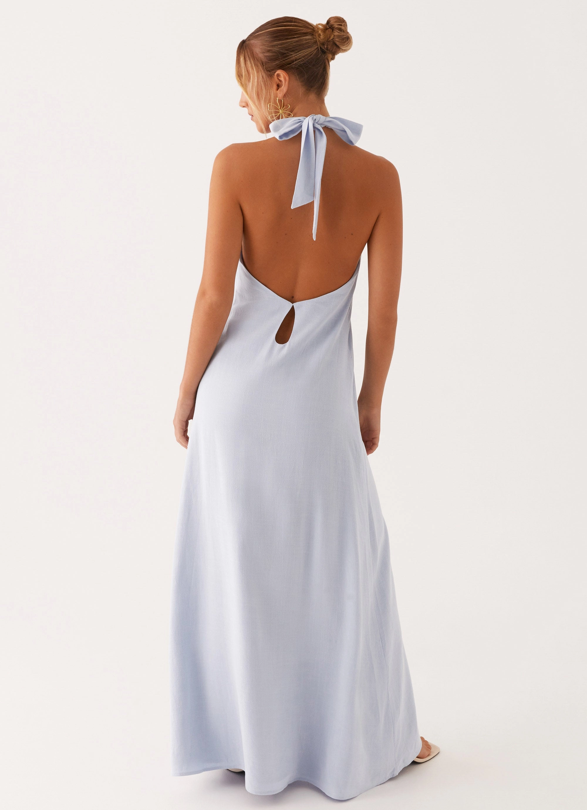 Floral Swing Editor??s-Pick Golden Child Linen Maxi Dress - Blue