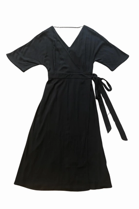 Diana Dress in Black Crepe Fresh Texture Relaxed fit wear