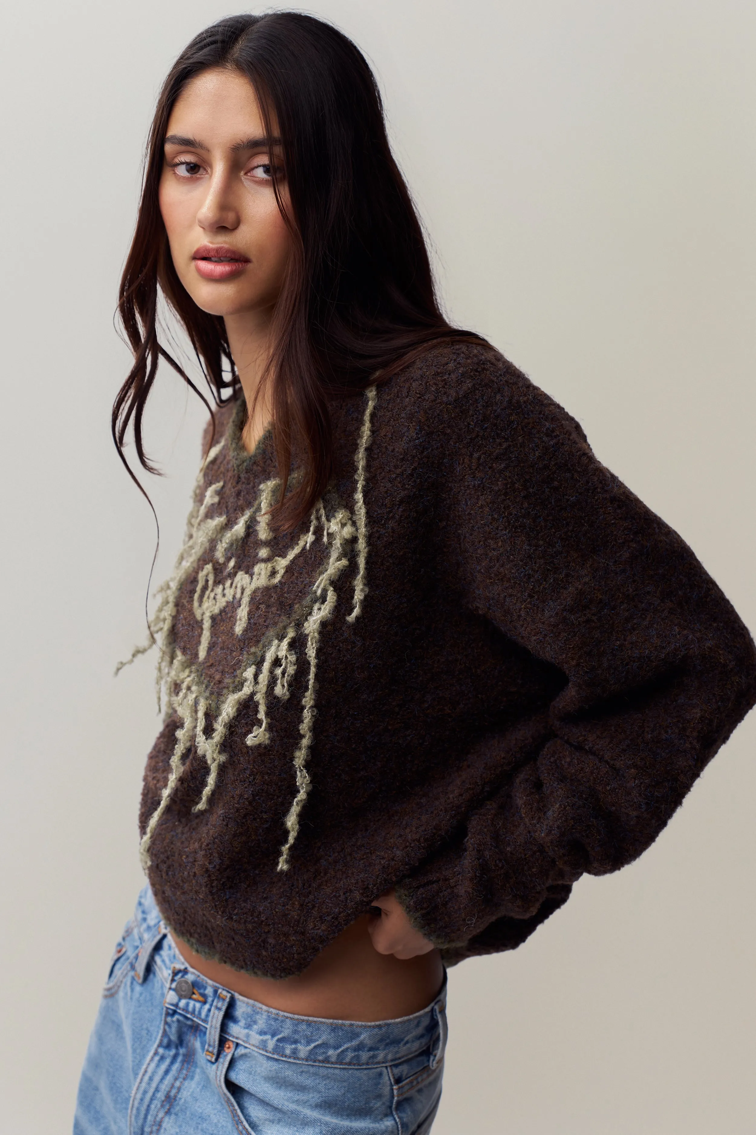 NonRestrictiveSilhouette ReflectiveDetails Guizio Heart Sweater