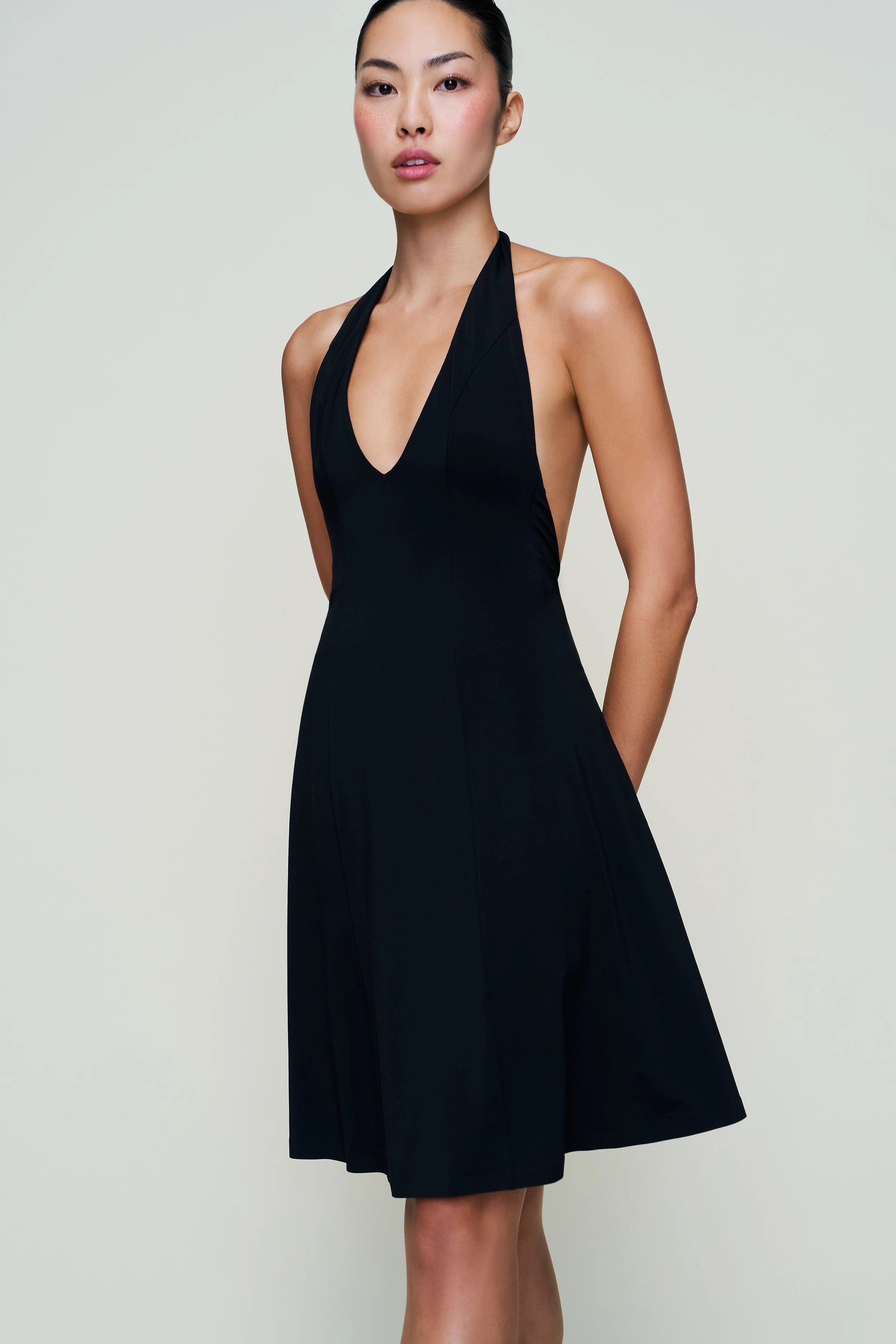 Halter Dress Smooth silhouette