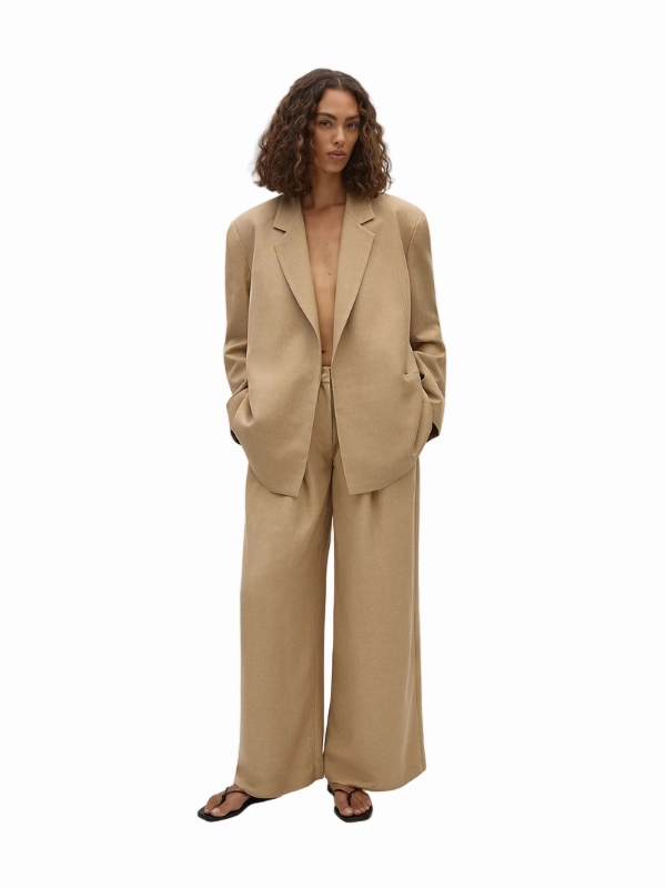 Noise Reducing Zippers Felix Blazer in Sahara