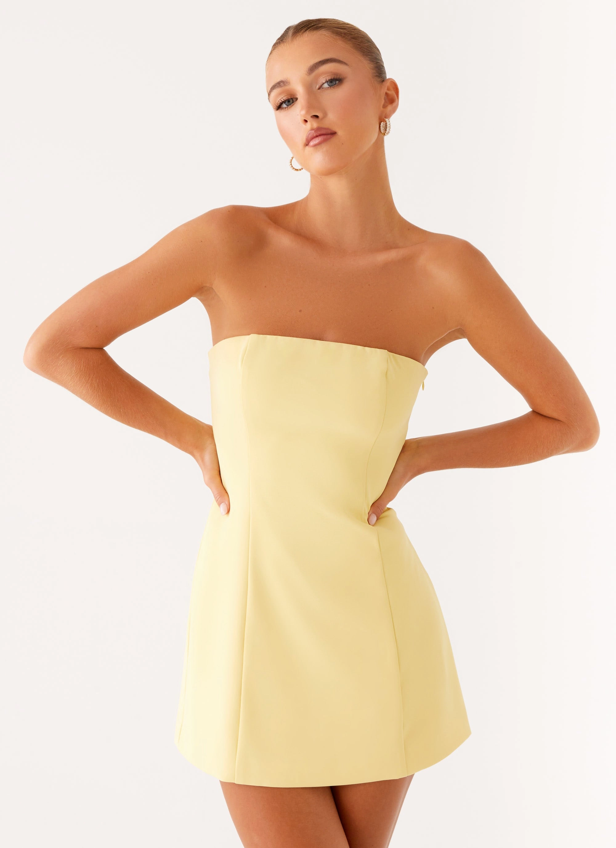 Neat Style Relaxed Look Honey Bow Mini Dress - Yellow