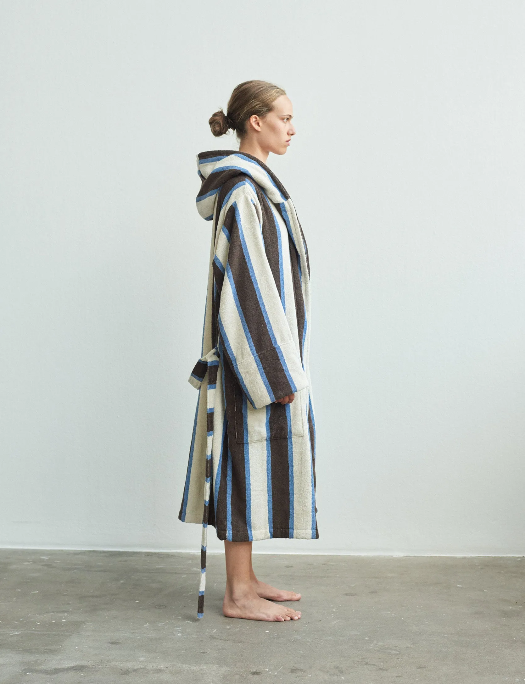 Hooded Bathrobe — Cocoa White