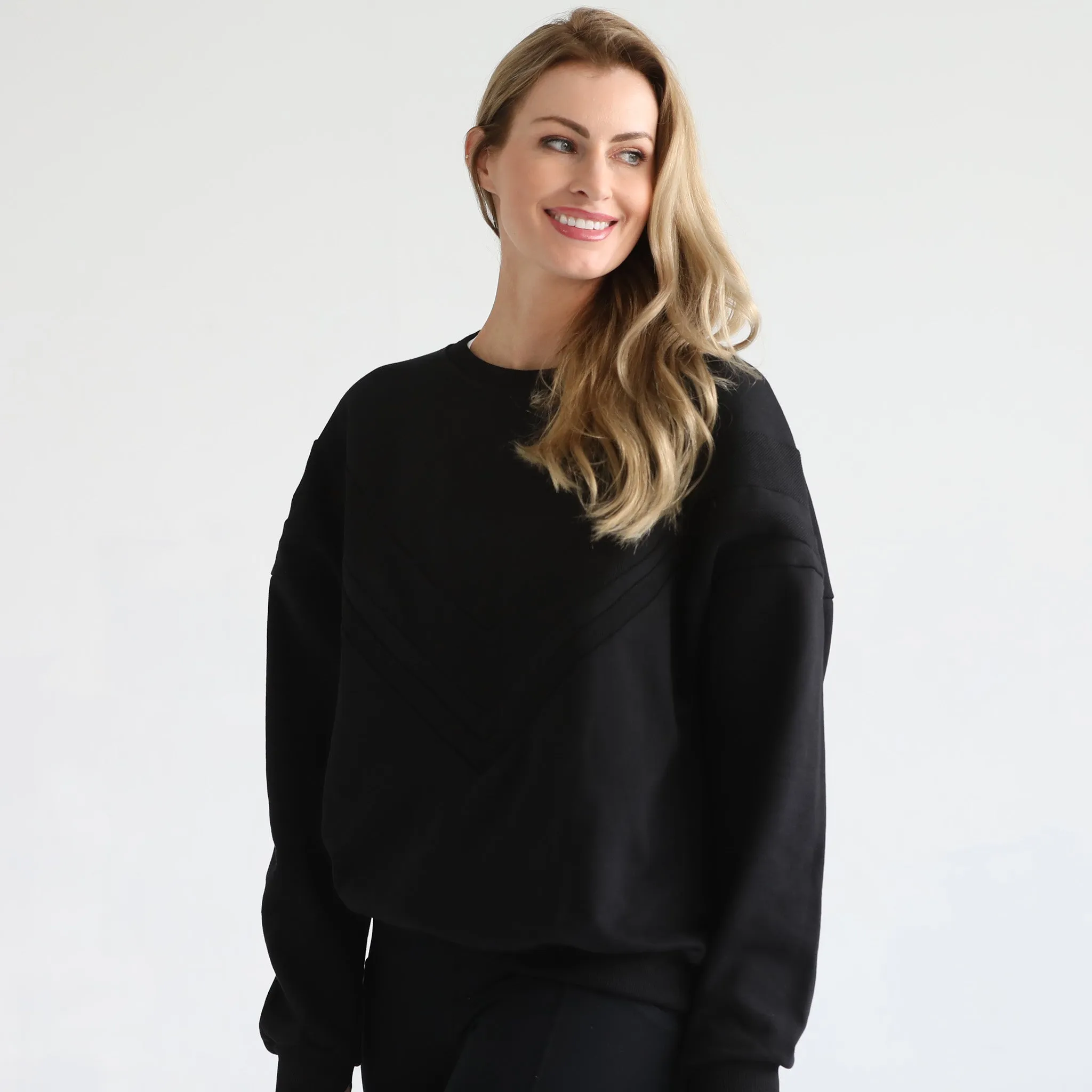 Isabella Oversized Nursing & Pregnancy Sweatshirt (Noir)
