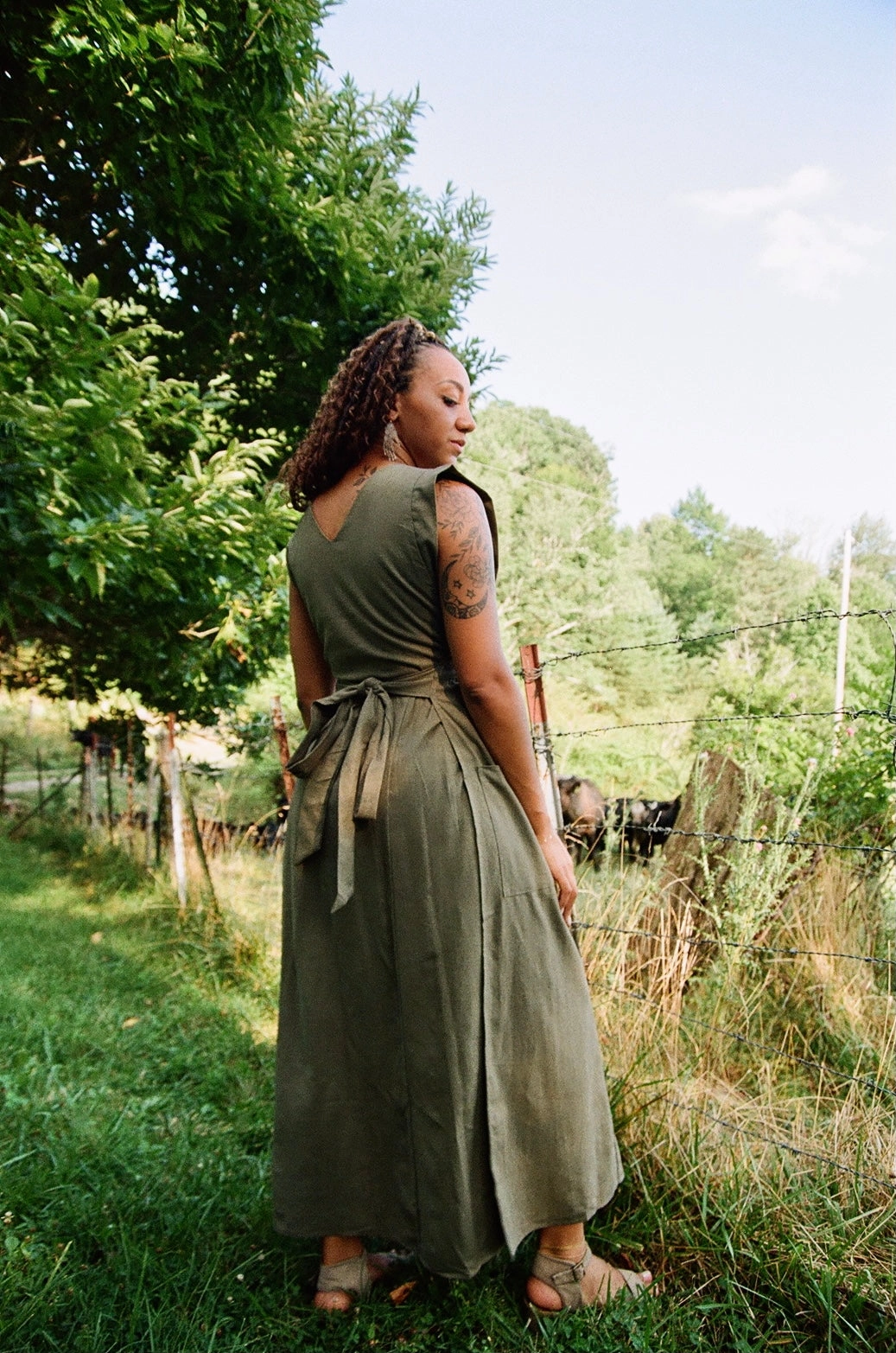 Softly Structured Summer Fashion Ivy Dress in Olive Linen