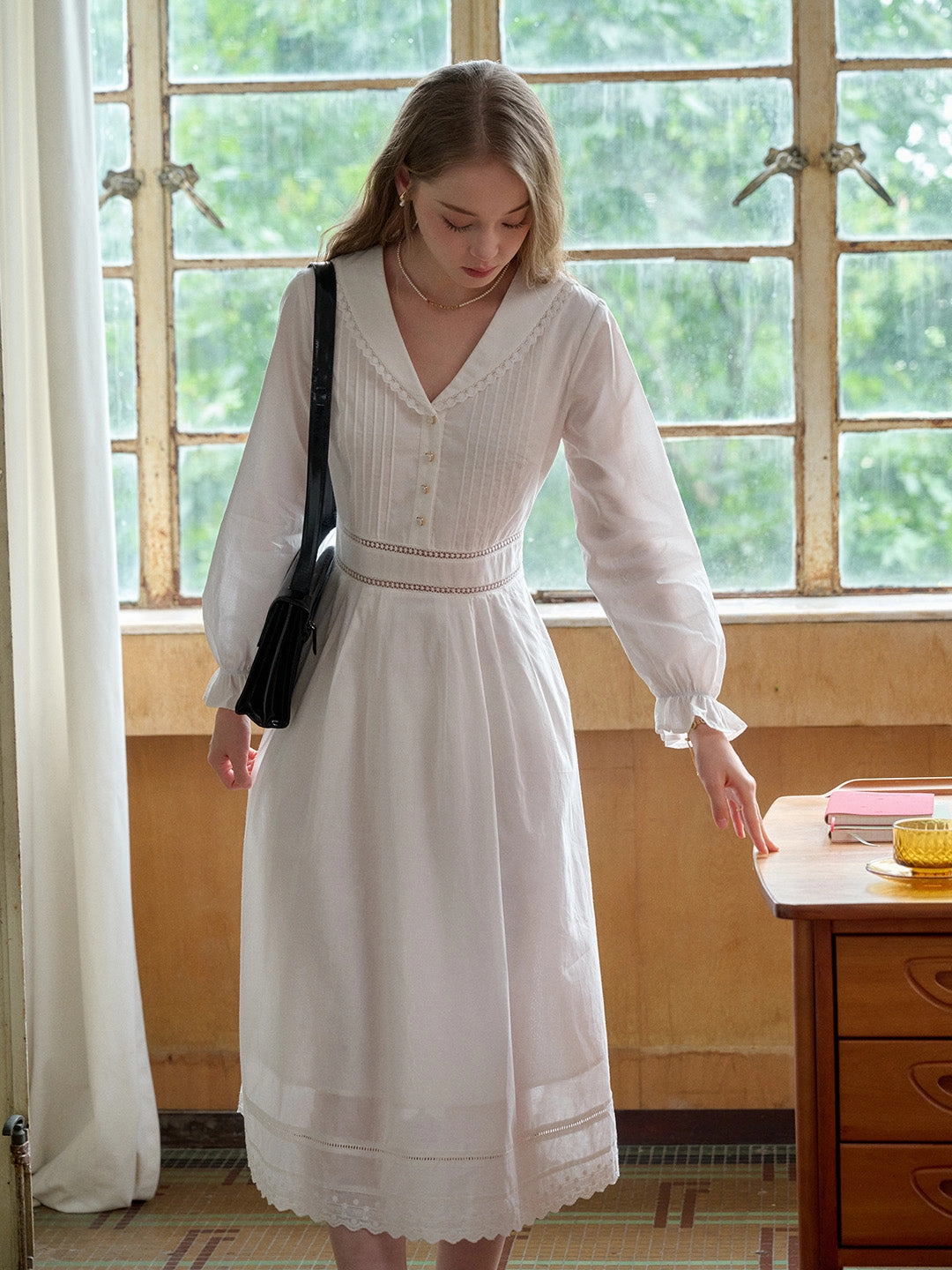 Jenna?V-Neck?100%?Cotton?White?Dress Stretch waistband Reinforced Stress Points LightweightWeave