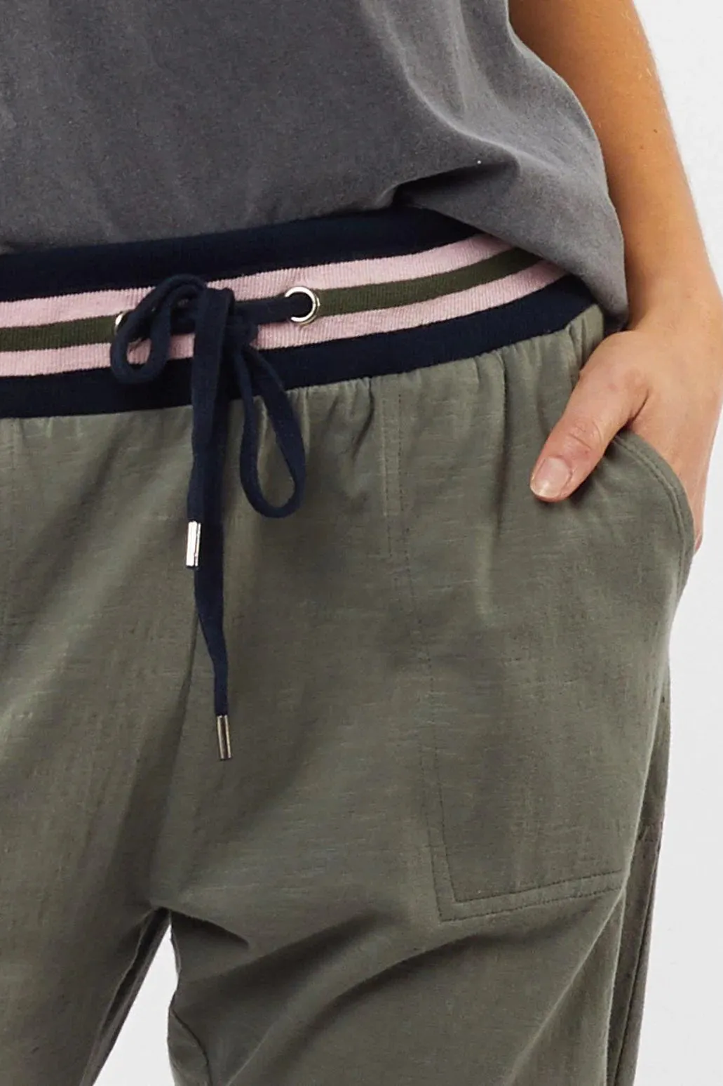 Just Peachy Lounge Pant in Khaki