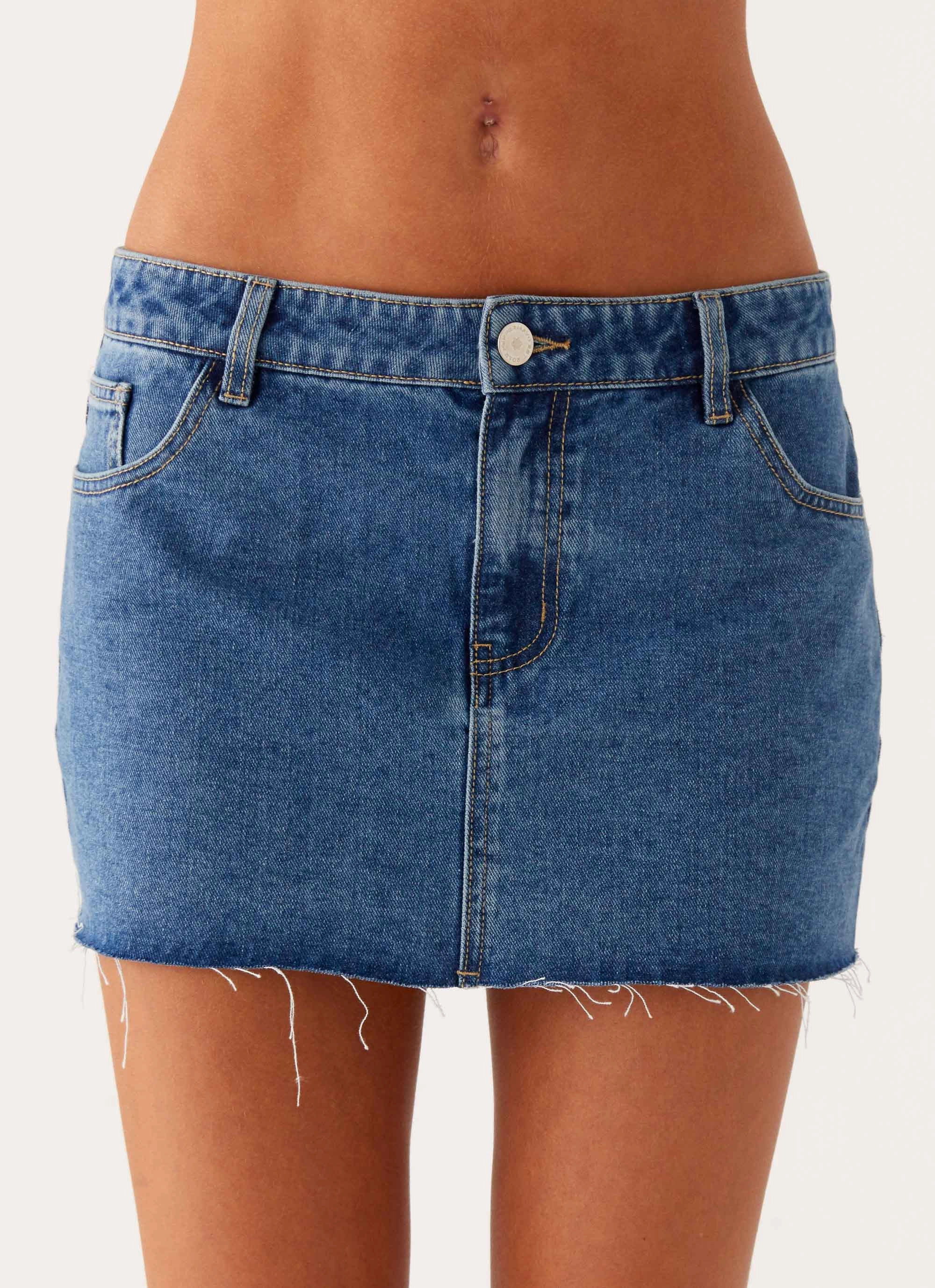 Kamen Low Rise Mini Skirt - Indigo Denim Crisp Details Chic Tones