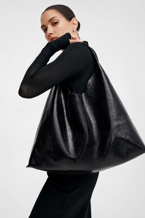 Kelly Tote Office Look