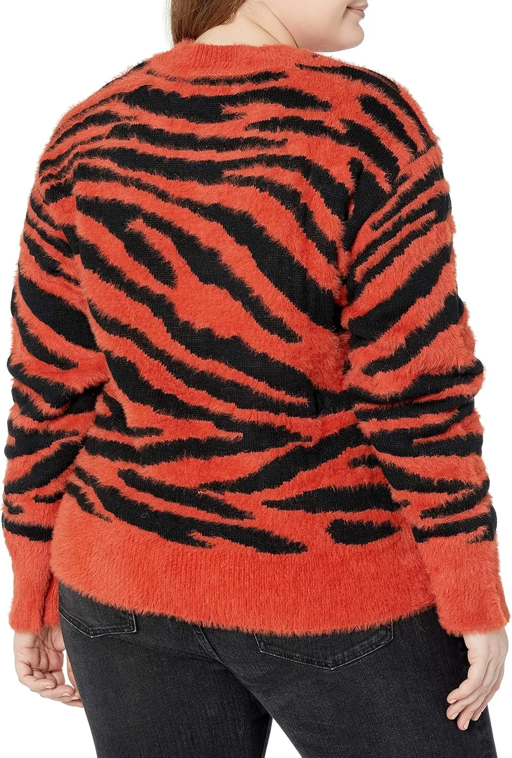 KENDALL   KYLIE Women's Plus Size Crew Neck Cropped Jacquard Sweater
