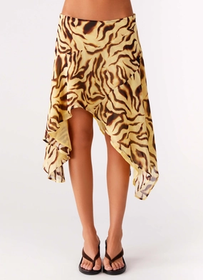 SustainableManufacturing Comfortable fit Kia Low Rise Asymmetrical Midi Skirt - Laguna Print