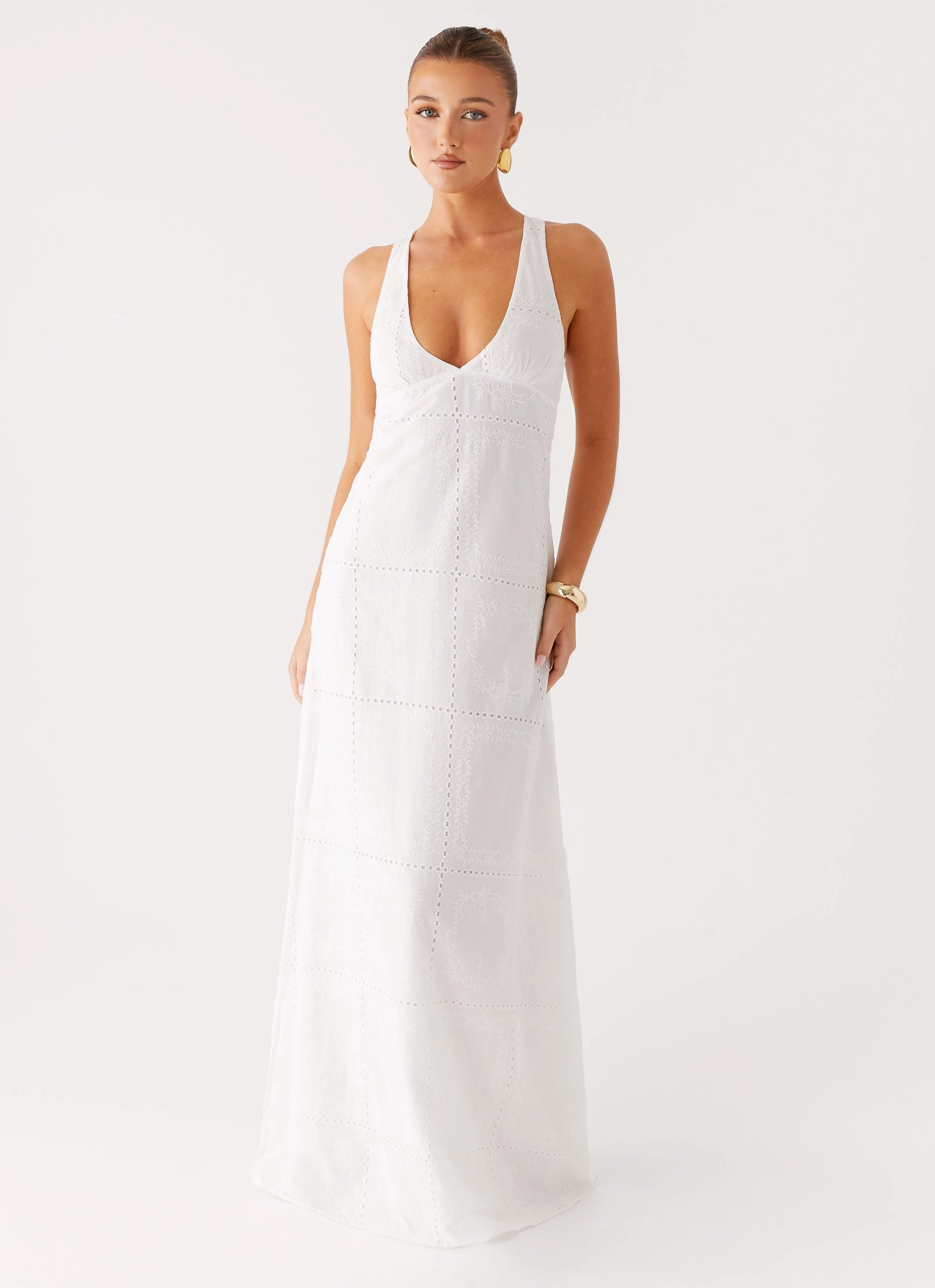 Elegant Motion Ruched-Detail Kiana Halter Maxi Dress - White