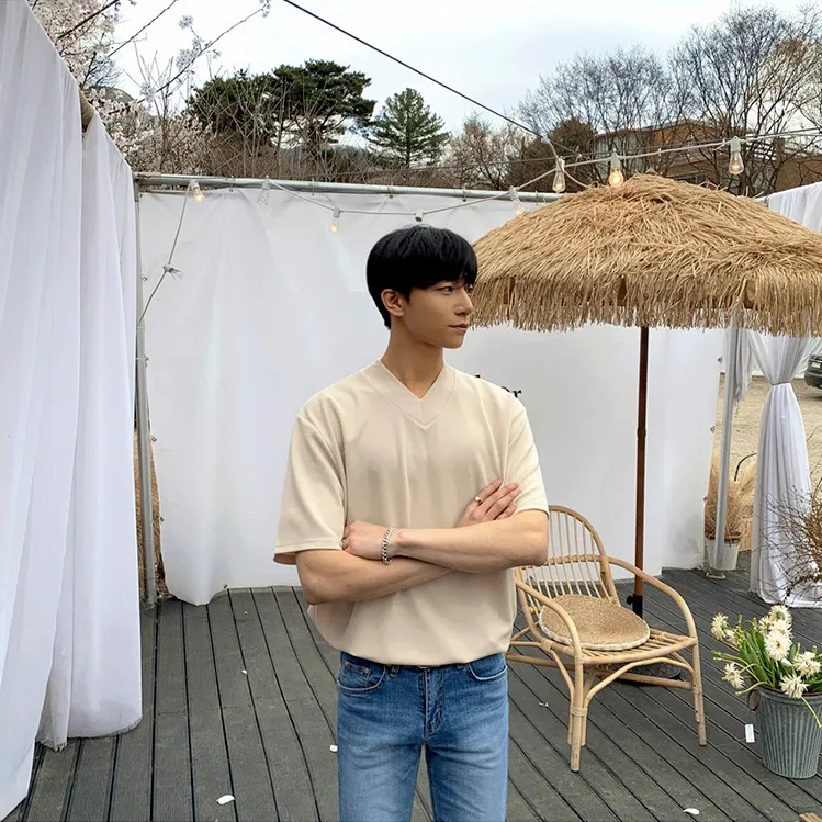 [Korean Style] 2 Colors V-neck 1/2 T-Shirts