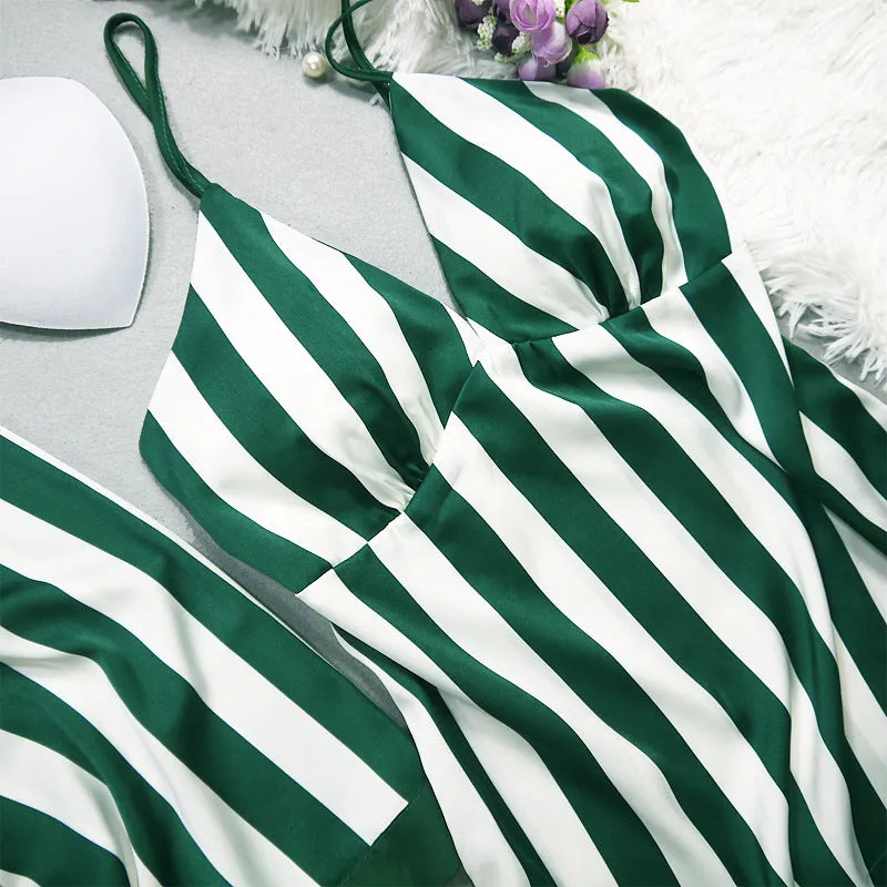 Ladies' Pajamas Summer Leisure Sexy Ice Silk Stripes, Suspenders, Trousers, Nightgowns, Three Sets Of New Silk Pajamas.