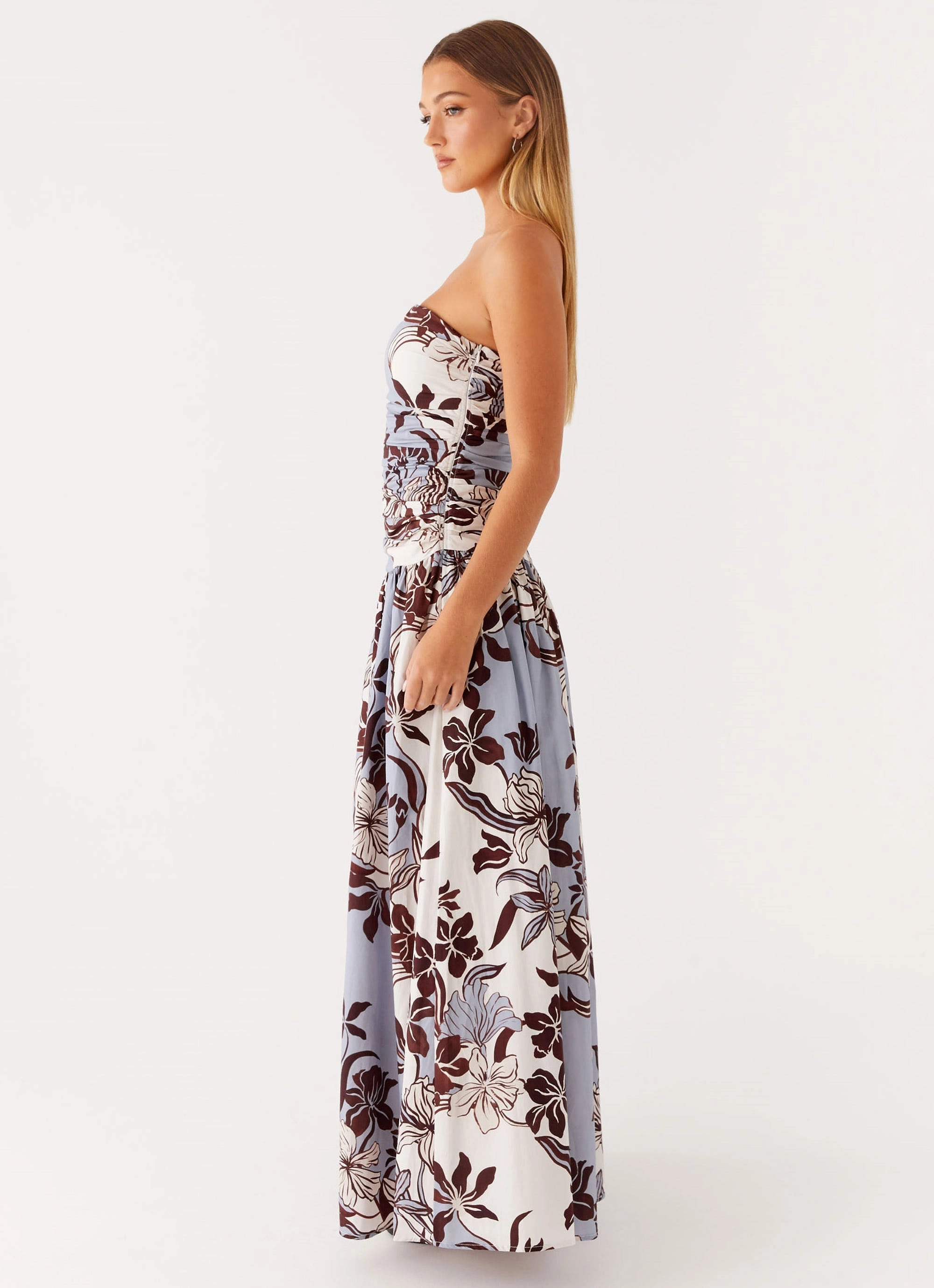 Carmel Maxi Dress - Bluewood Blossom Trendy floral dress Charming Fit