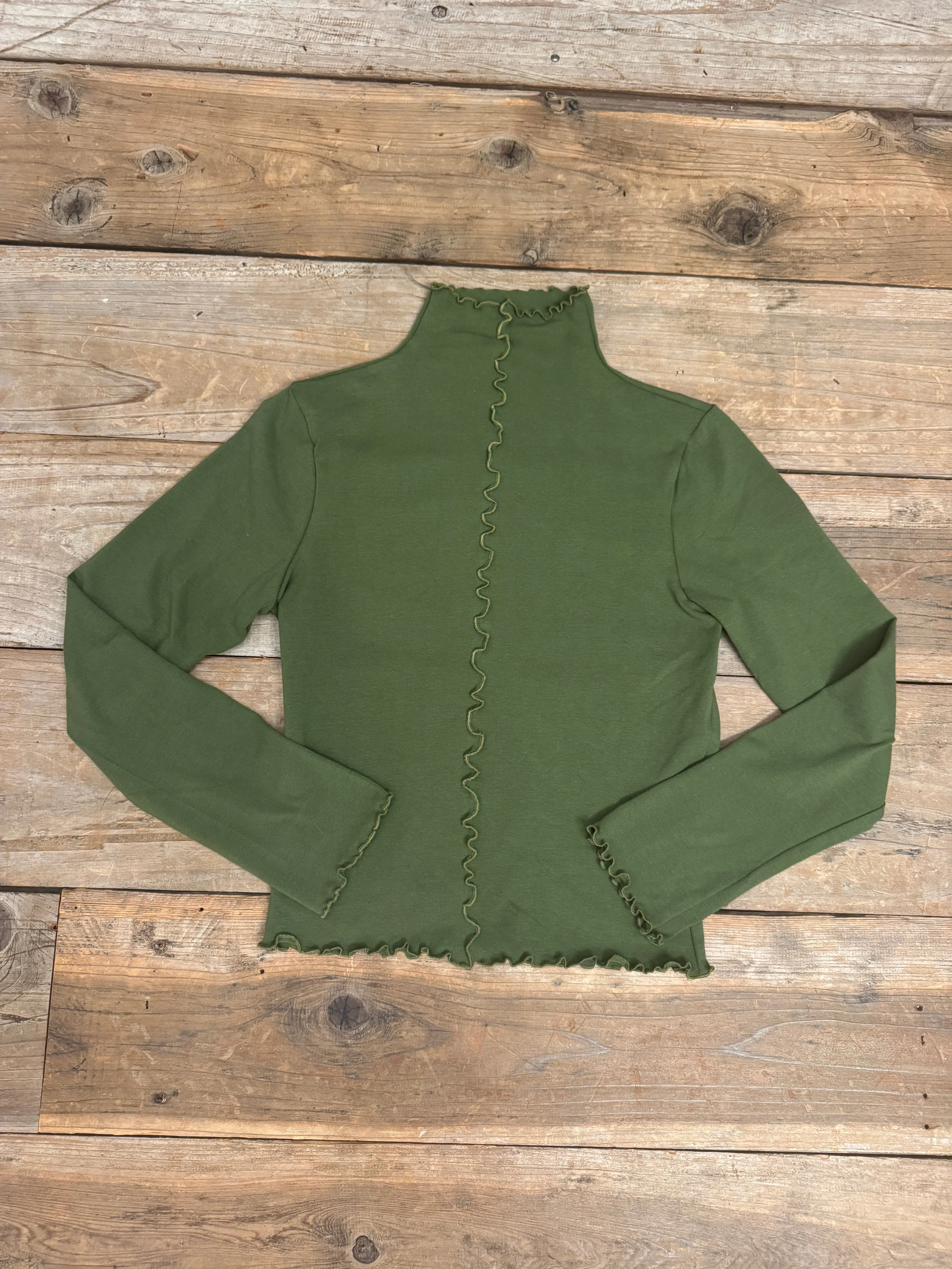 Wavy top in Olive Knit NoSlipSurface