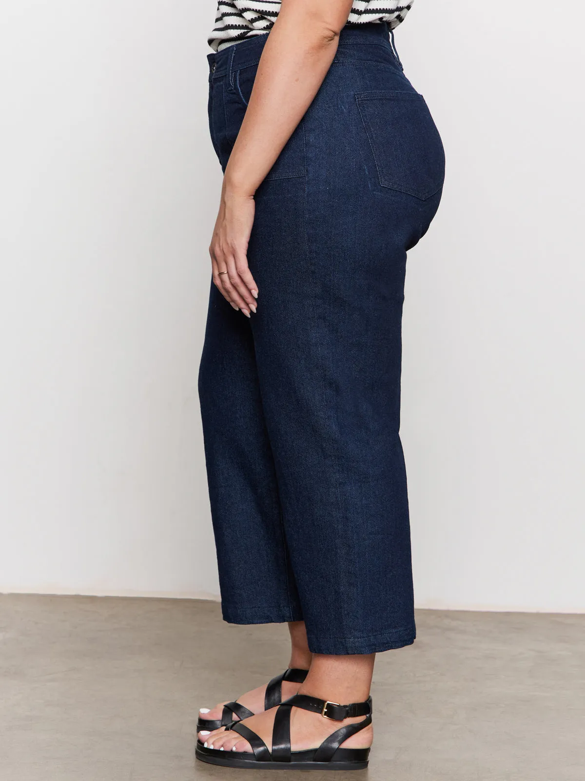 Low Profile Stretch Panel League Crop Jeans Plot Twist Extended Sizing