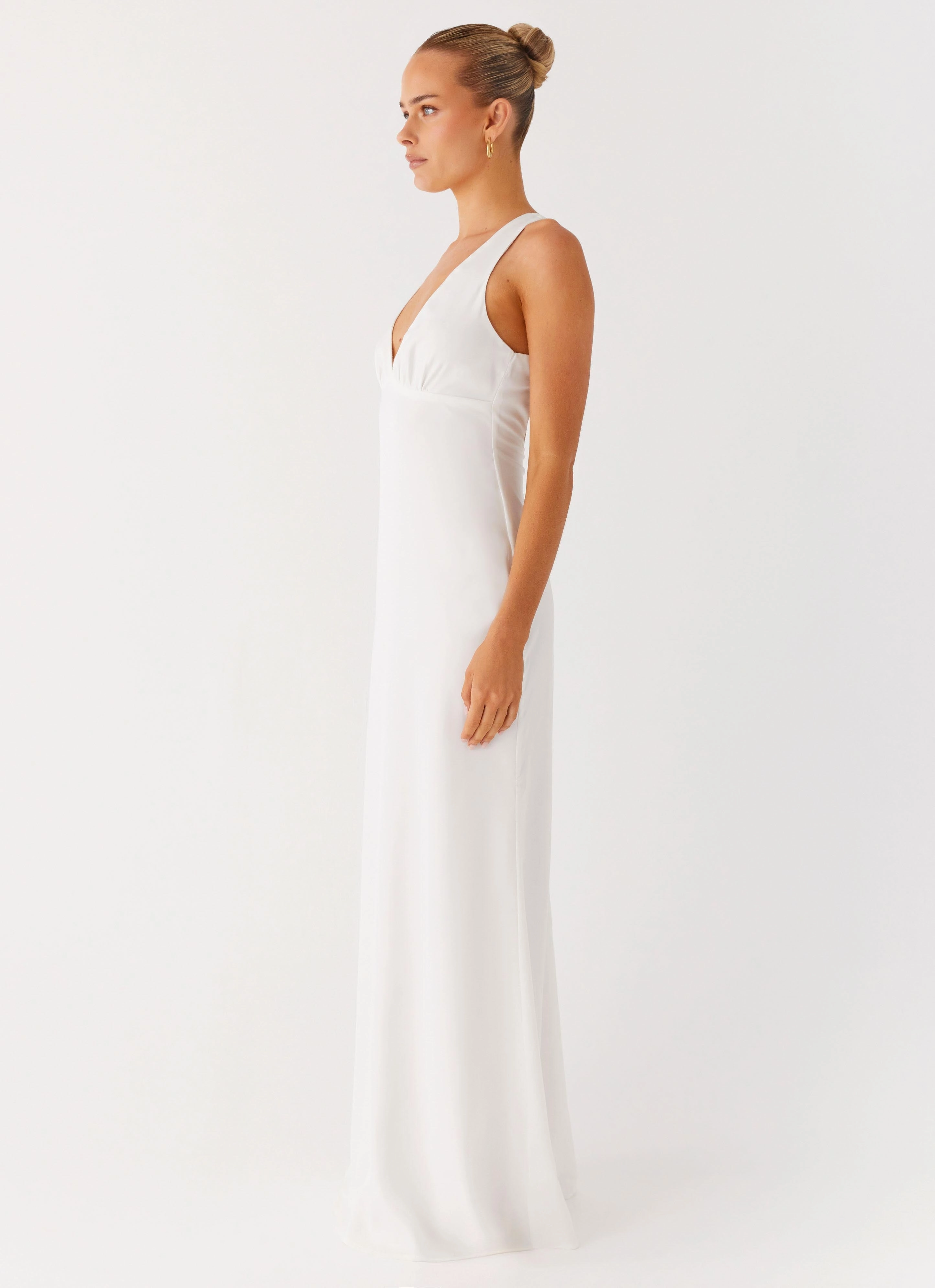 Snag-Resistant Desi Halterneck Maxi Dress - White