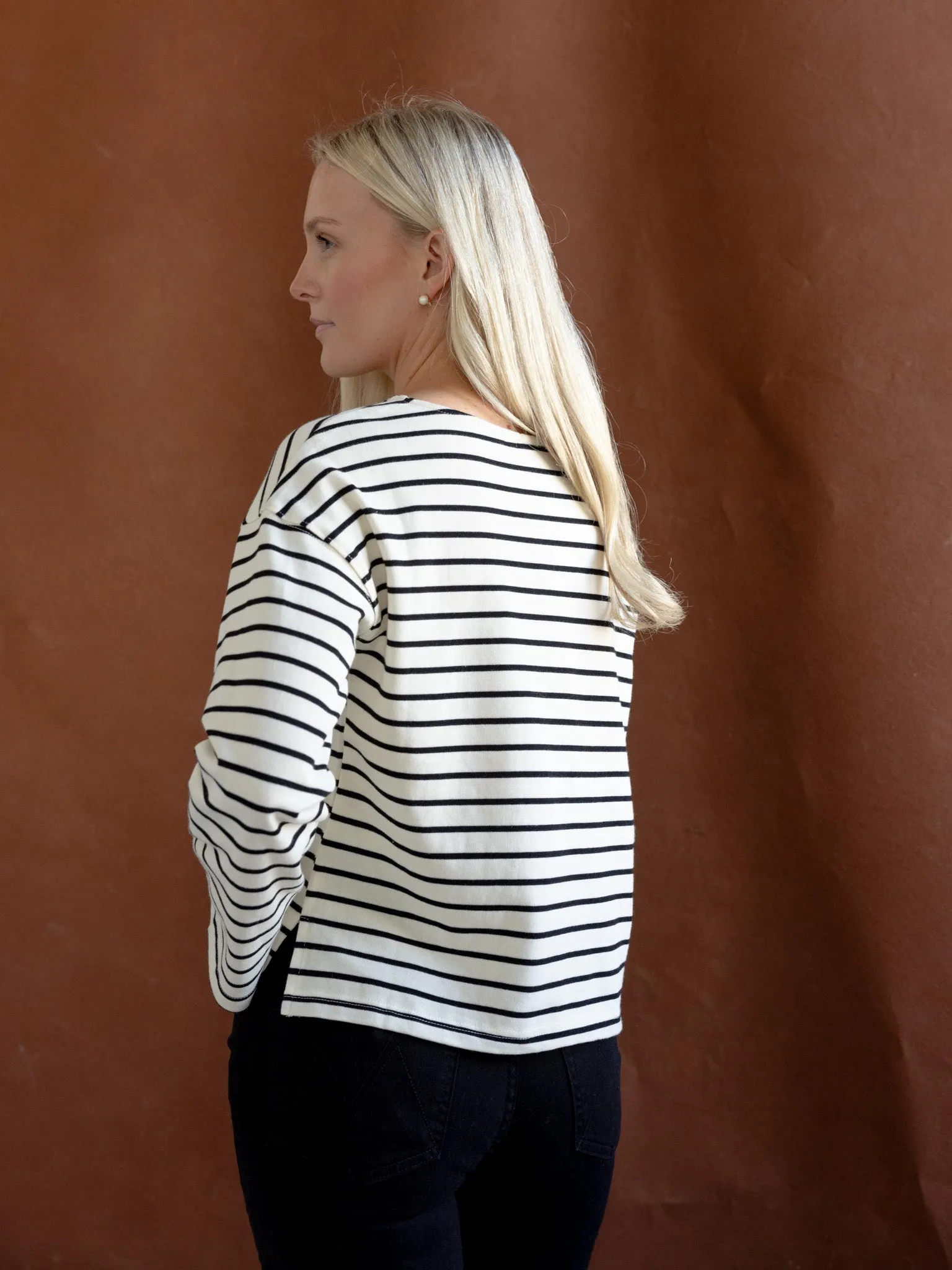 Odor Resistant Technology Shelly Striped Top Black