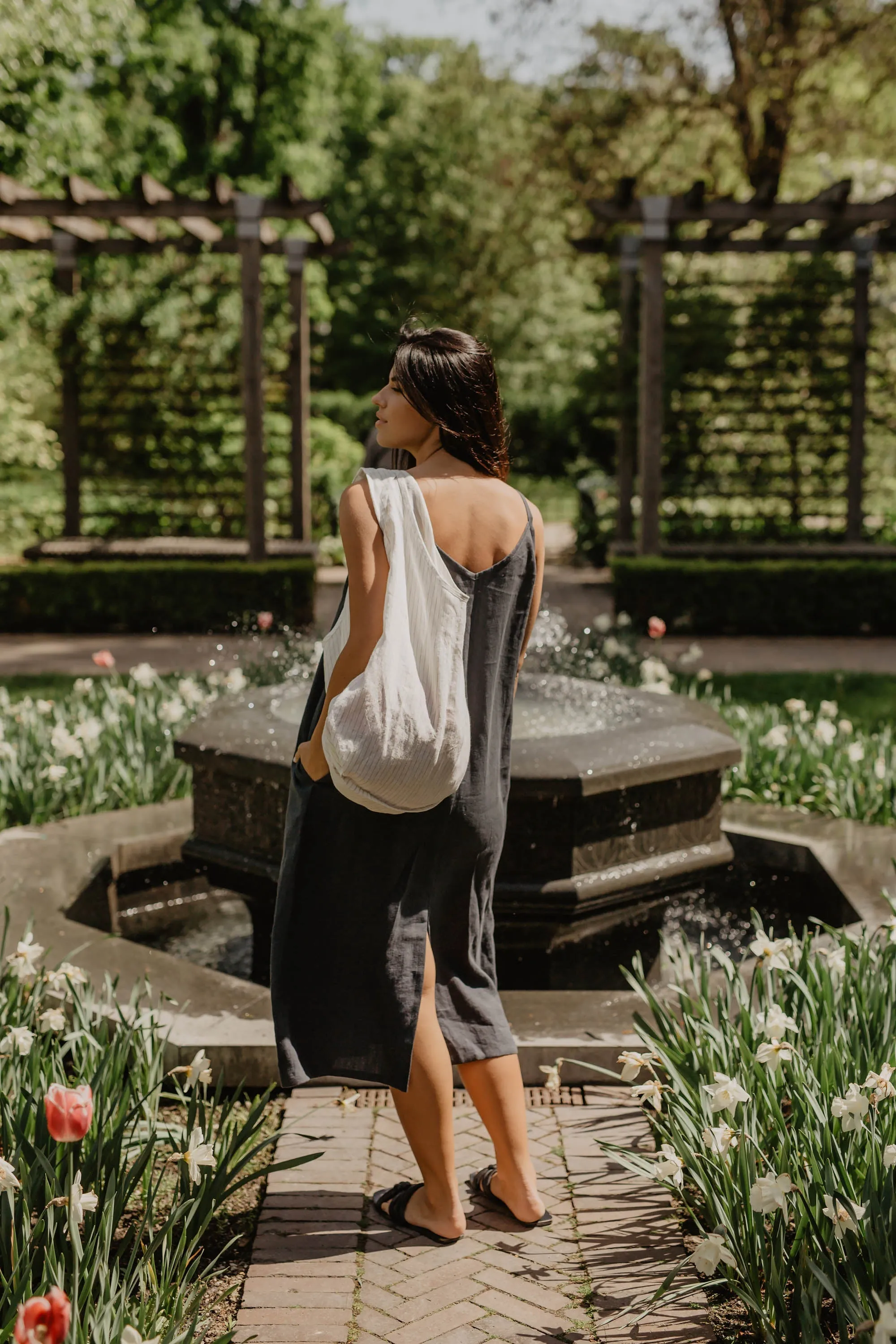 Linen tote bag