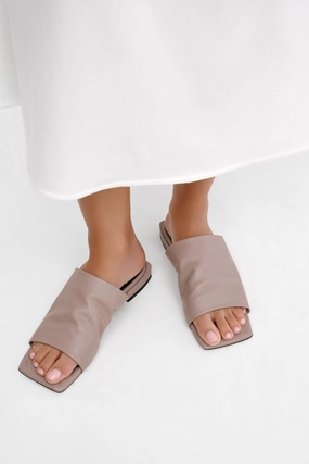 Lisbet Sandals ReflectiveTrimDetails