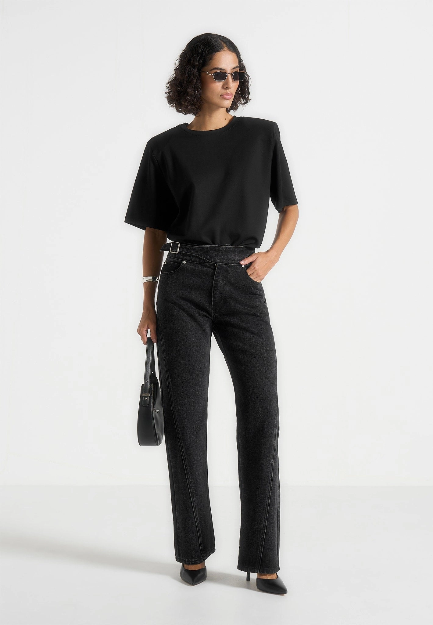 Work Friendly Loane - Twist Leg Boyfriend Jeans With Waist Adjuster - Washed Black