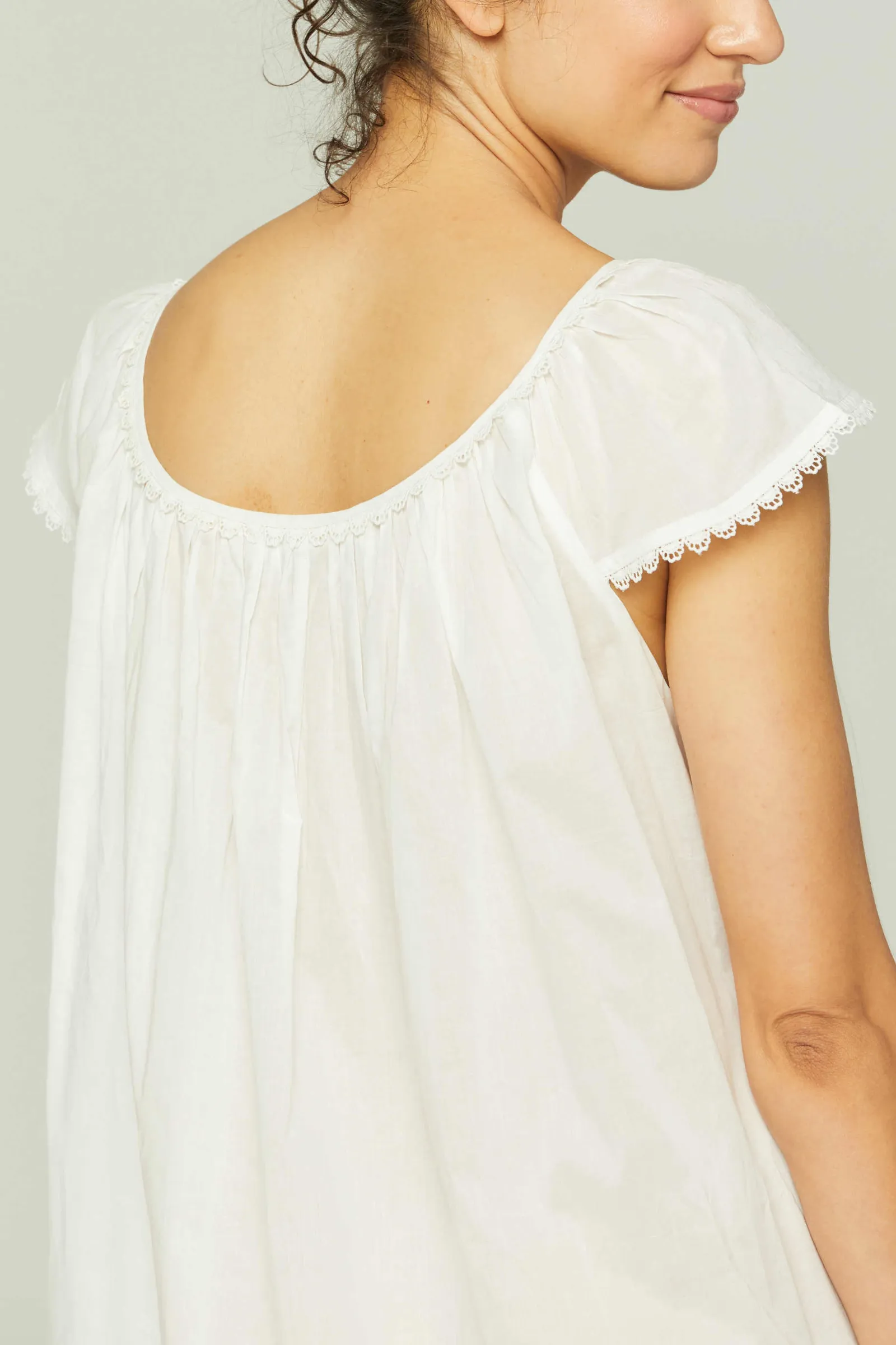 Long Cotton Nightgown with Flower Trim - White